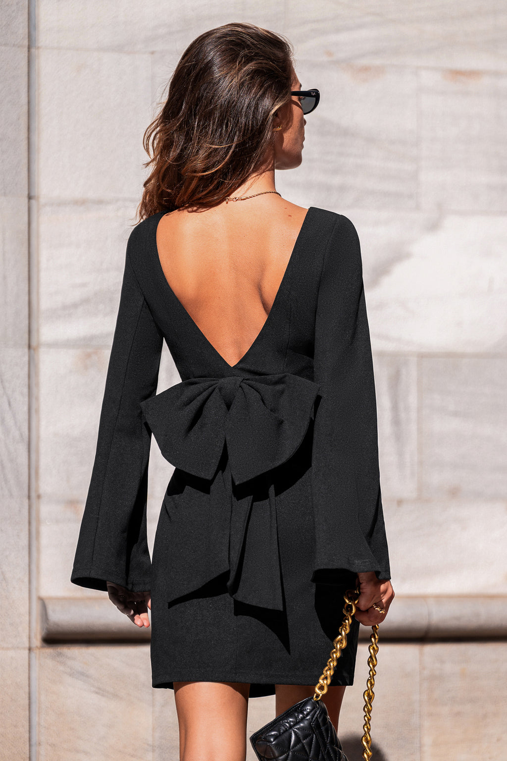 Schwarzes Rundhals Minikleid mit Schleife