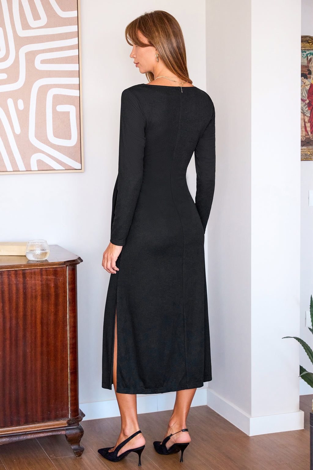 Schwarzes Rundhals Geknotetes Strick-Maxikleid