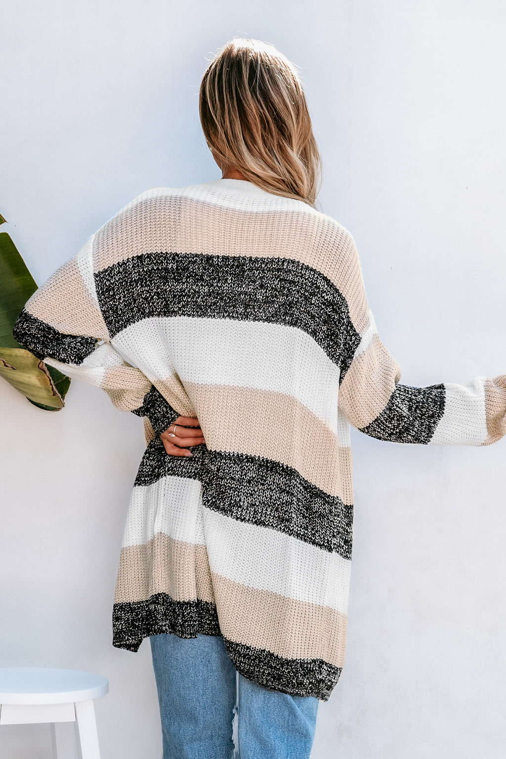 Gestreifte langärmelige Strickjacke mit offener Vorderseite