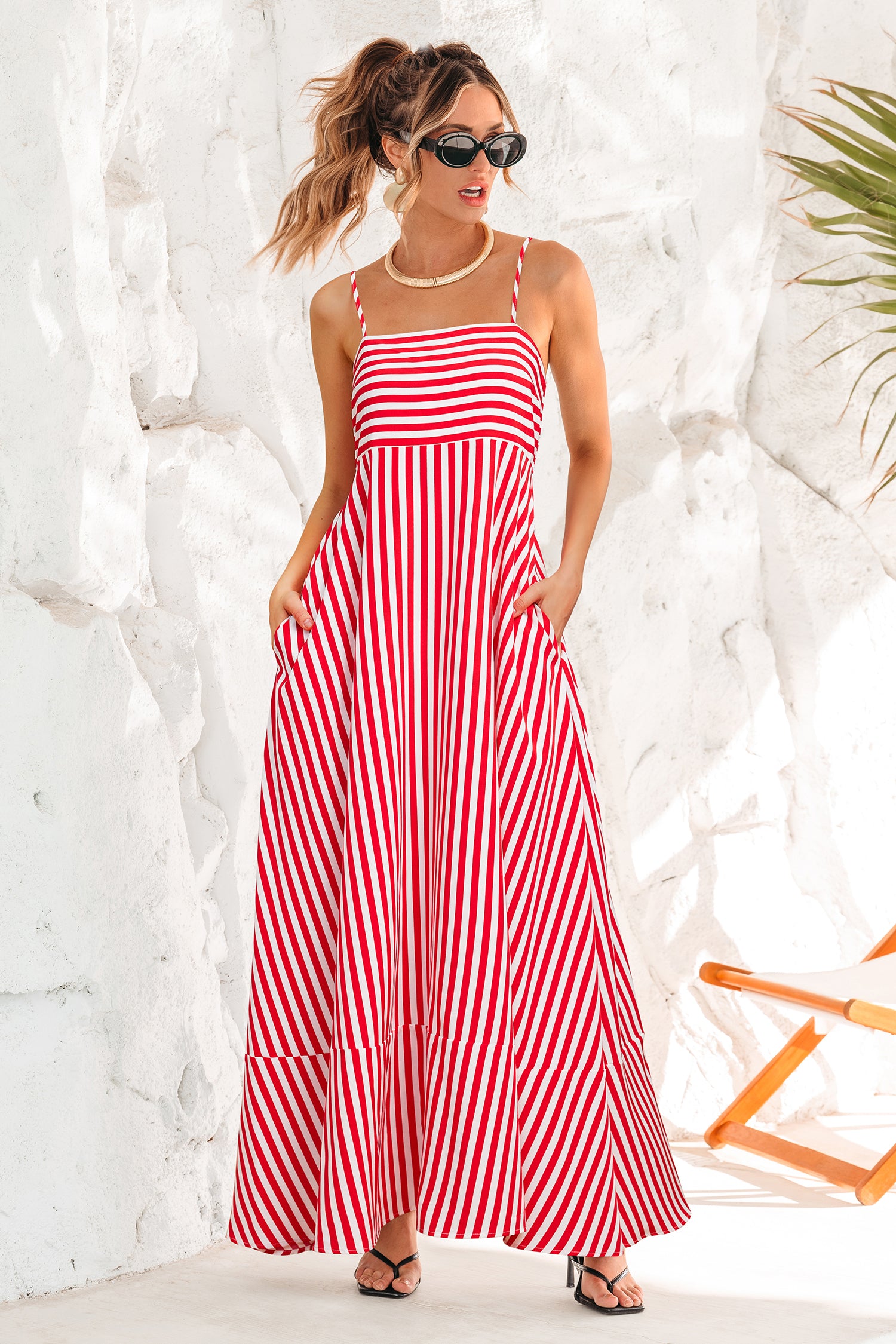 Rot Gestreiftes Ärmelloses Maxikleid