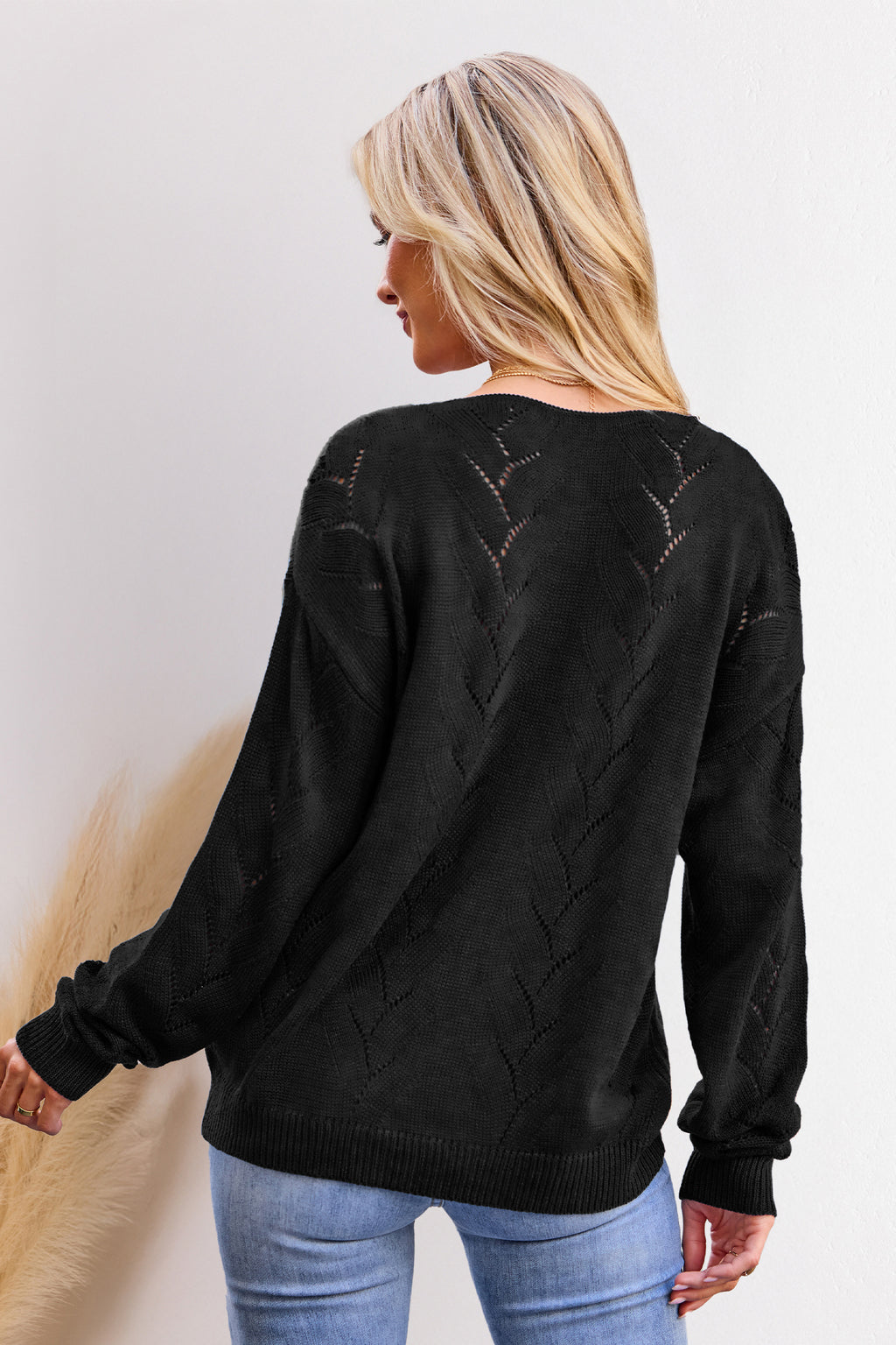 Schwarzer V-Ausschnitt Pullover