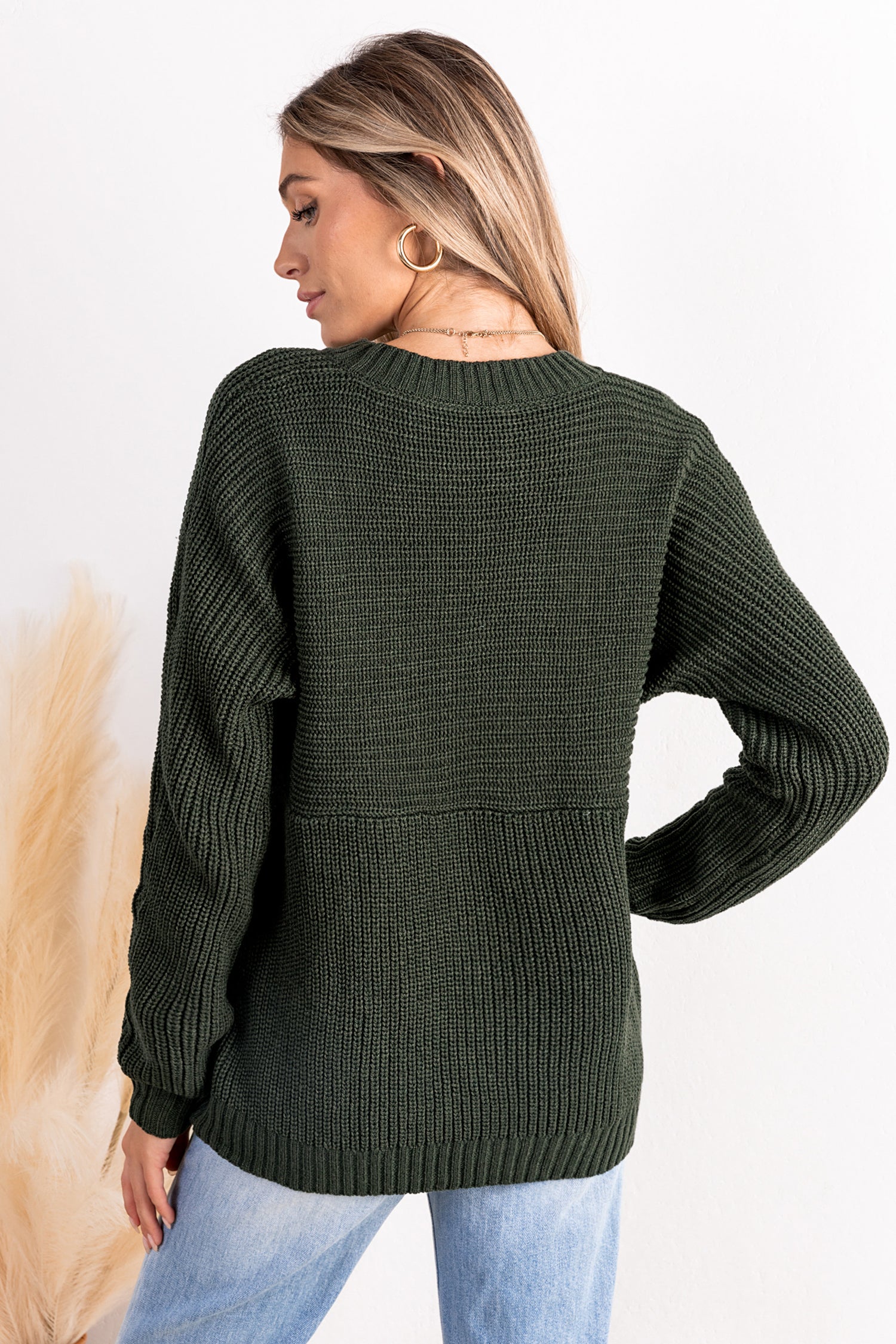 Grüner Langarmpullover mit Rundhalsausschnitt