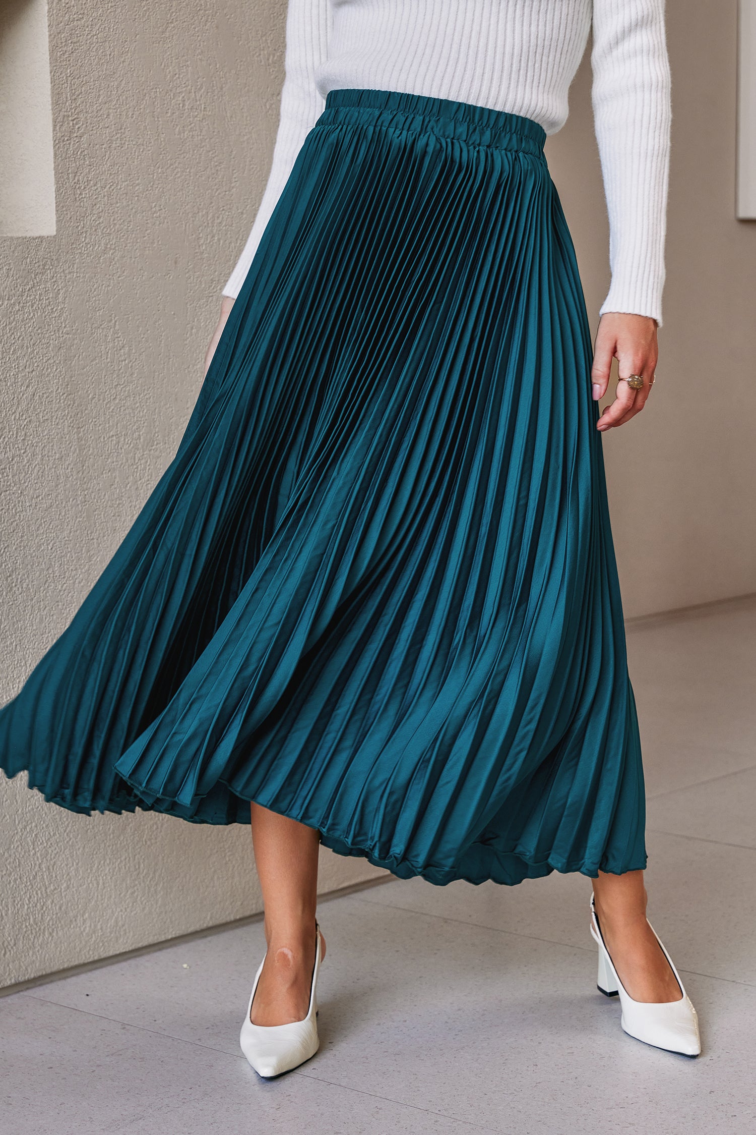Grünes Plissiertes Midikleid