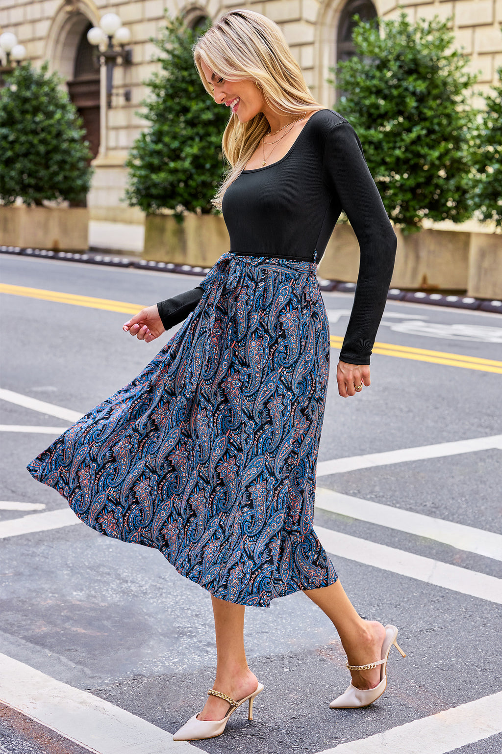 Paisley Gerader Ausschnitt Langrarm Midikleid mit Taillengürtel