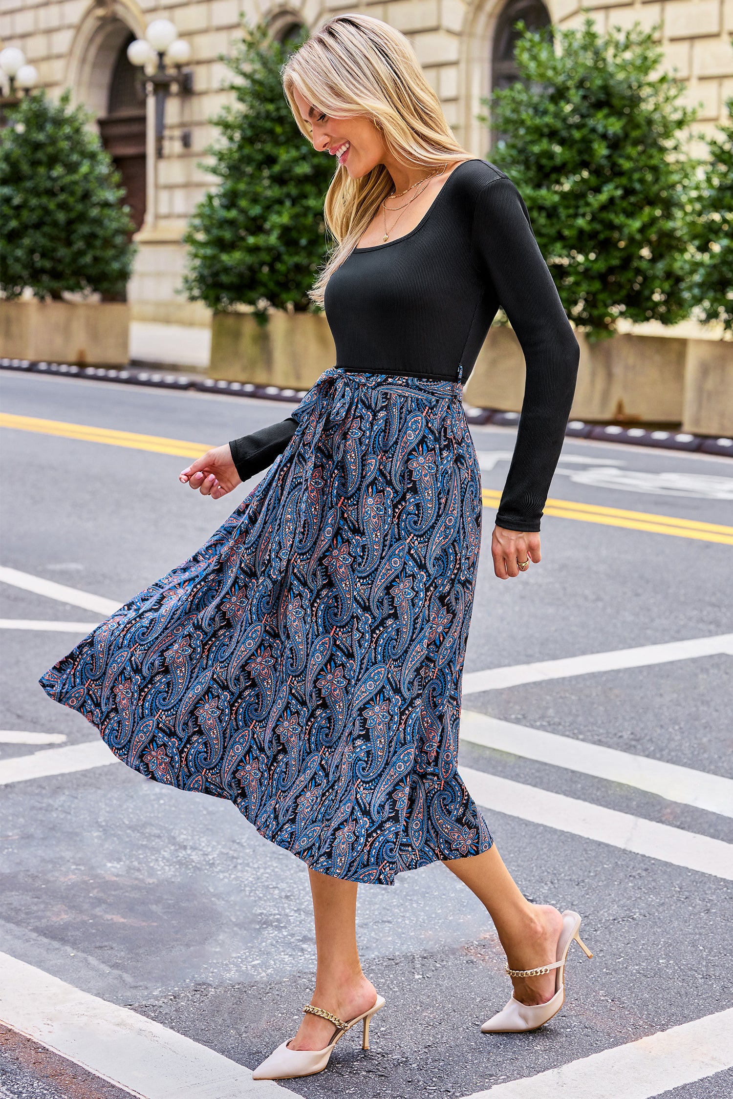 Paisley Gerader Ausschnitt Langrarm Midikleid mit Taillengürtel