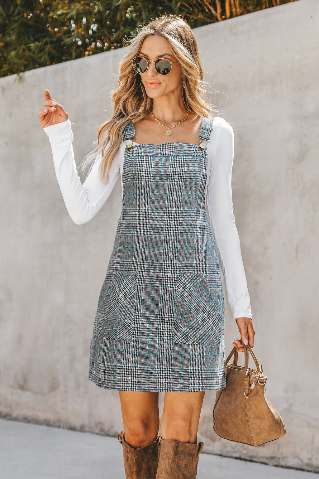 Blaues Kariertes Quadratischer Ausschnitt Mini-Latzkleid