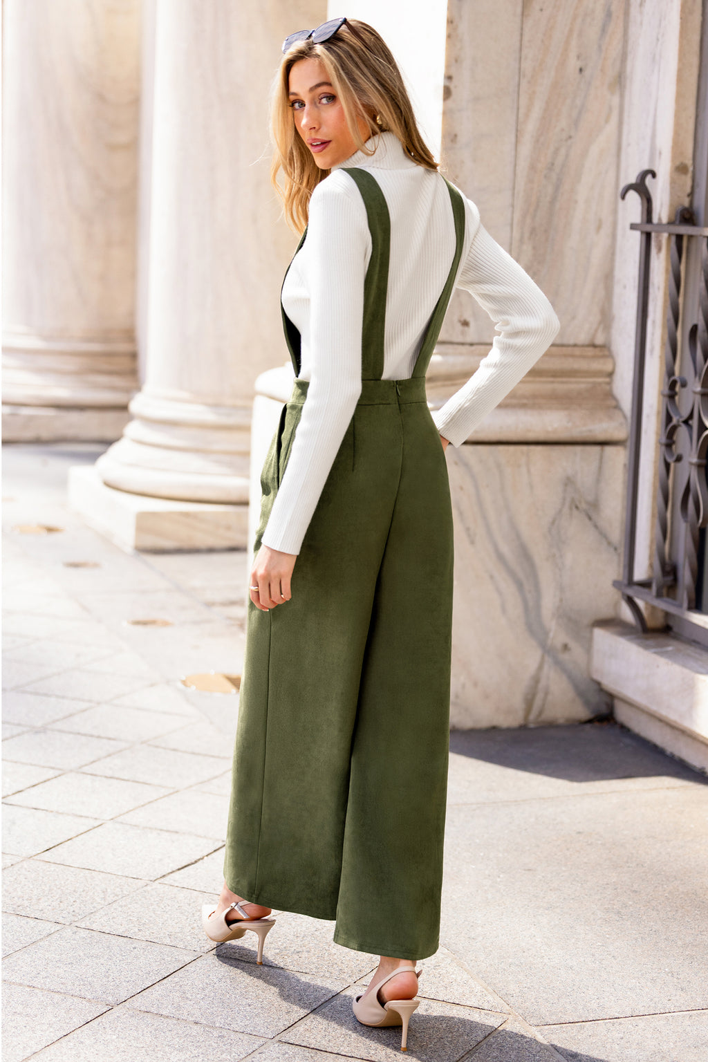 Olivgrüner Tiefer Ausschnitt Jumpsuit