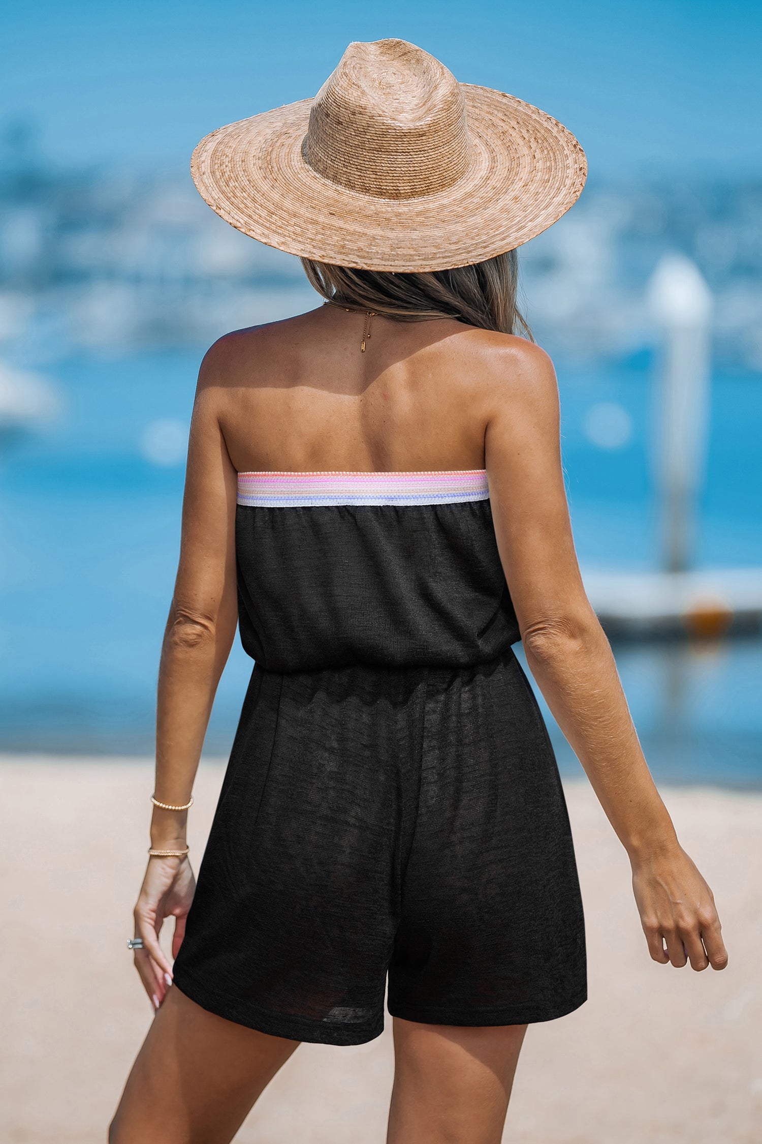 Schwarzer Ärmelloser Strand-Bandeau-Romper