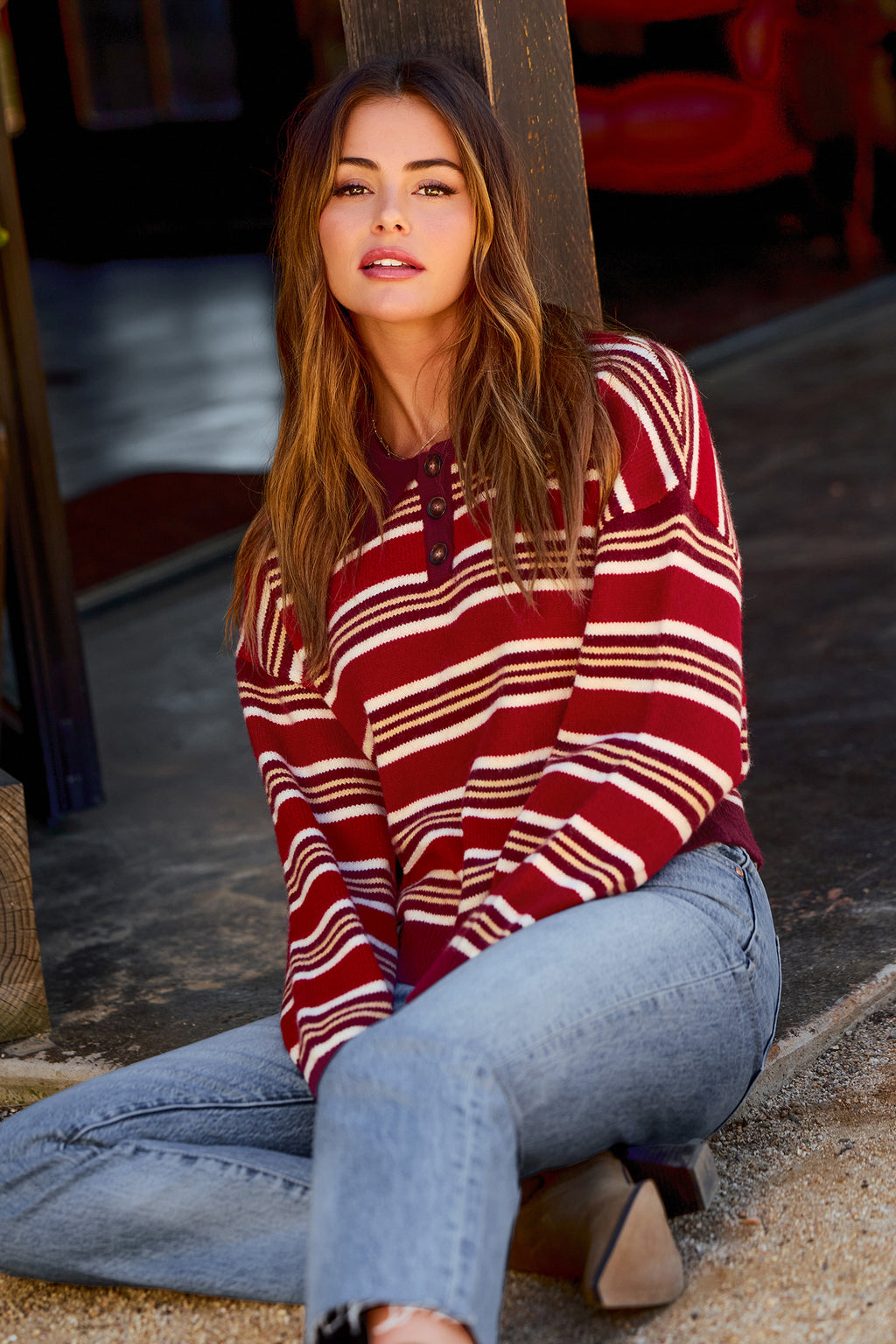 Rot Gestreifter Pullover mit Kragen