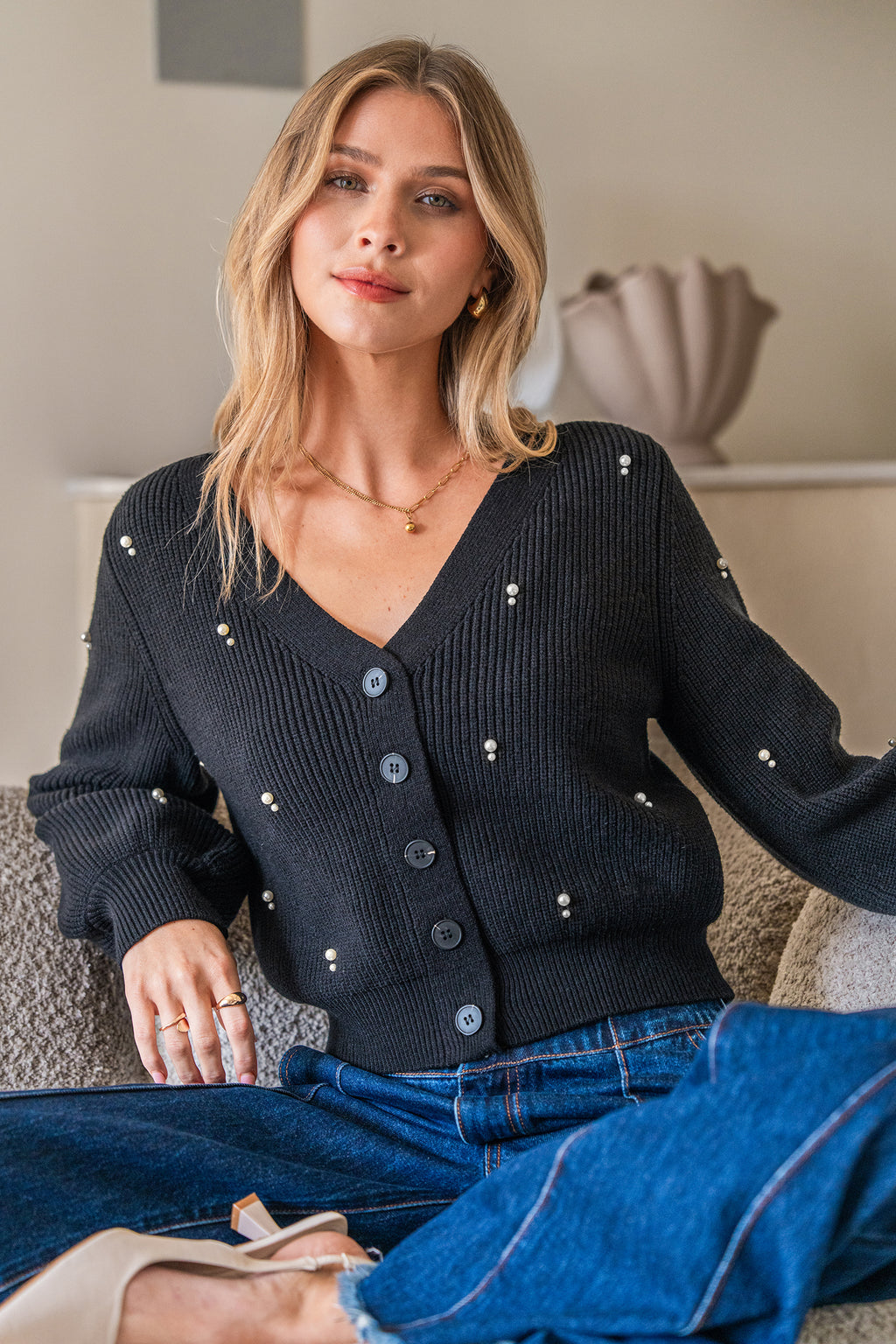 Schwarze V-Ausschnitt Kurze Strickjacke