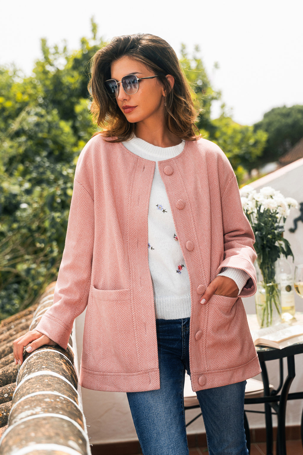 Rosa Rundhals Jacke mit Knopfleiste vorne