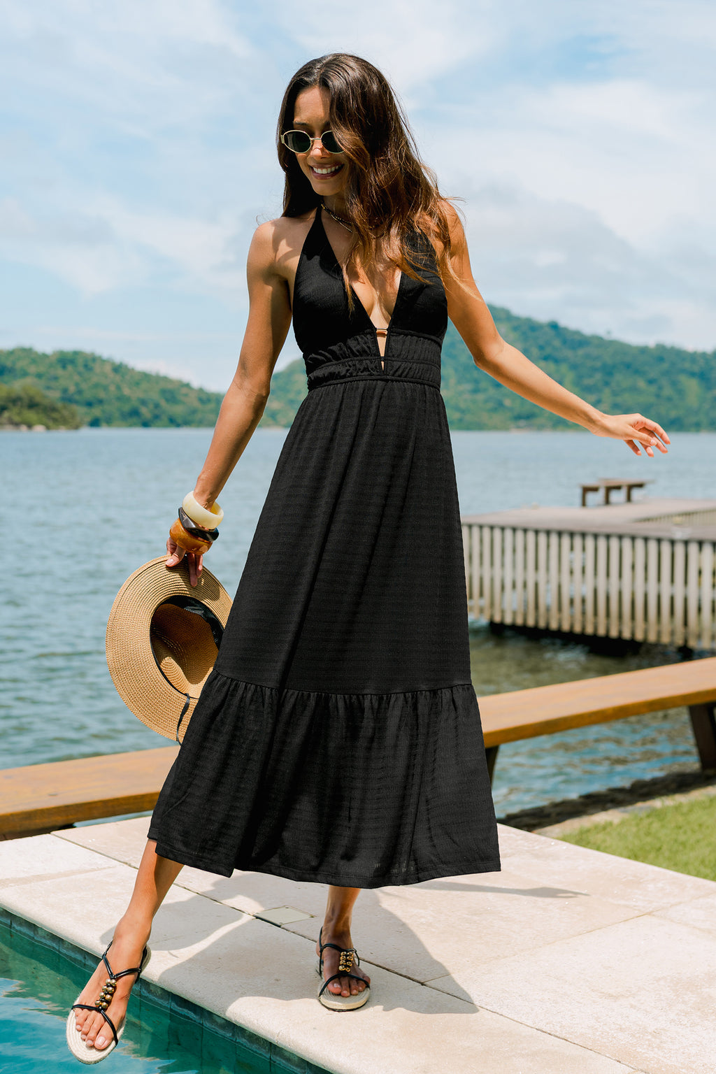 Schwarzes Tiefer Ausschnitt Neckholder-Maxi-Strandkleid