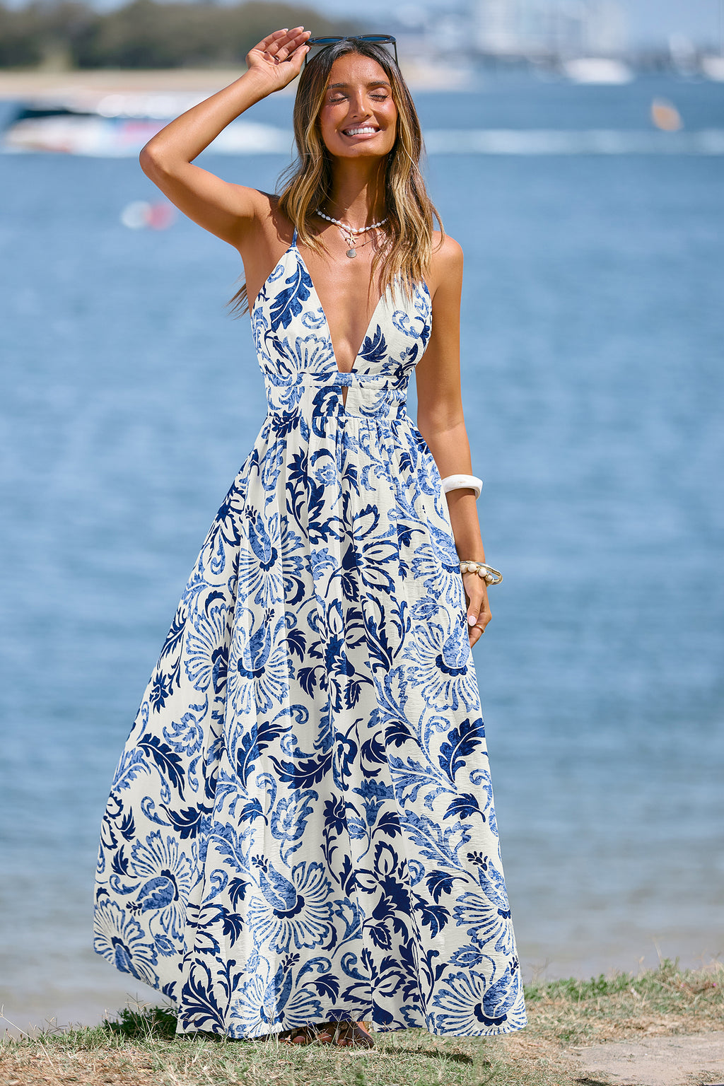 Blaues Geblümtes Tiefer Ausschnitt Maxi-Strandkleid