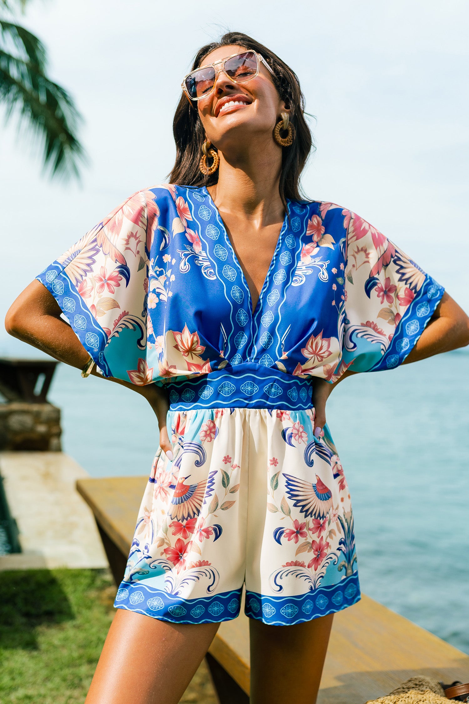 Blauer Boho Romper mit V-Ausschnitt