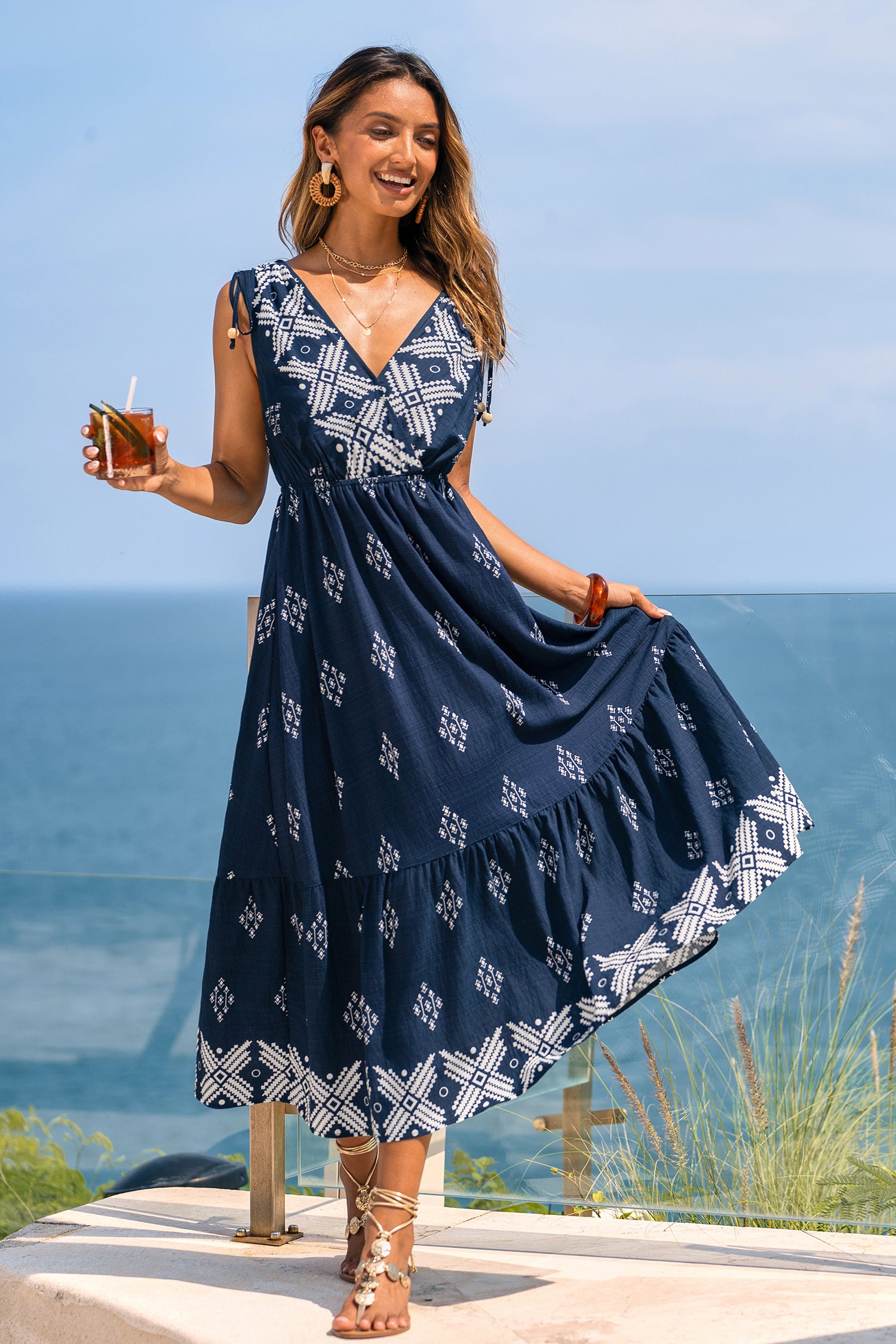 Blaues Ärmelloses Maxi-Strandkleid mit Geoprint in Wickel-Optik