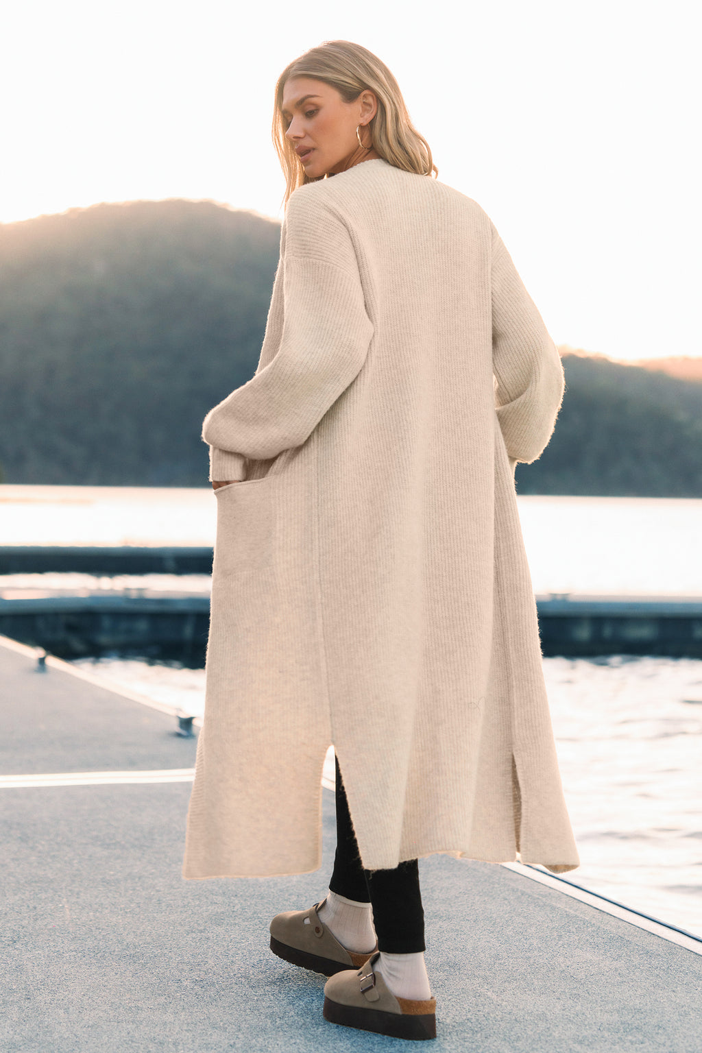 Beige Lange Strickjacke mit offener Vorderseite