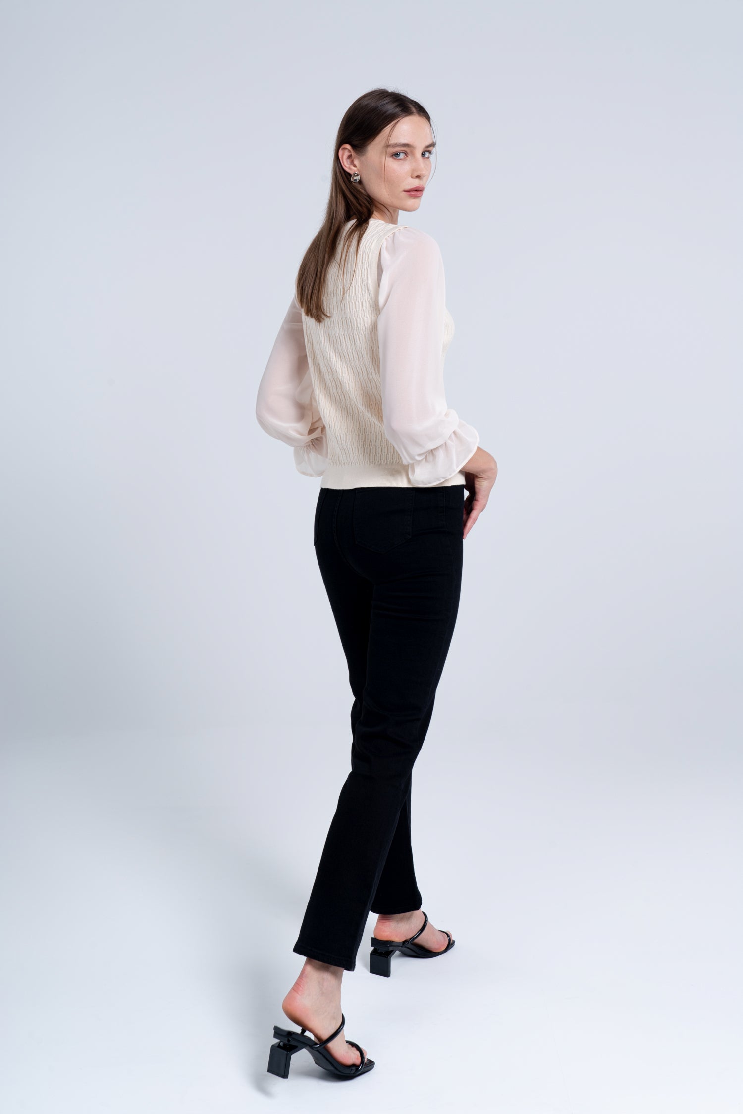 Aprikose V-Ausschnitt Top mit Dichterärmeln