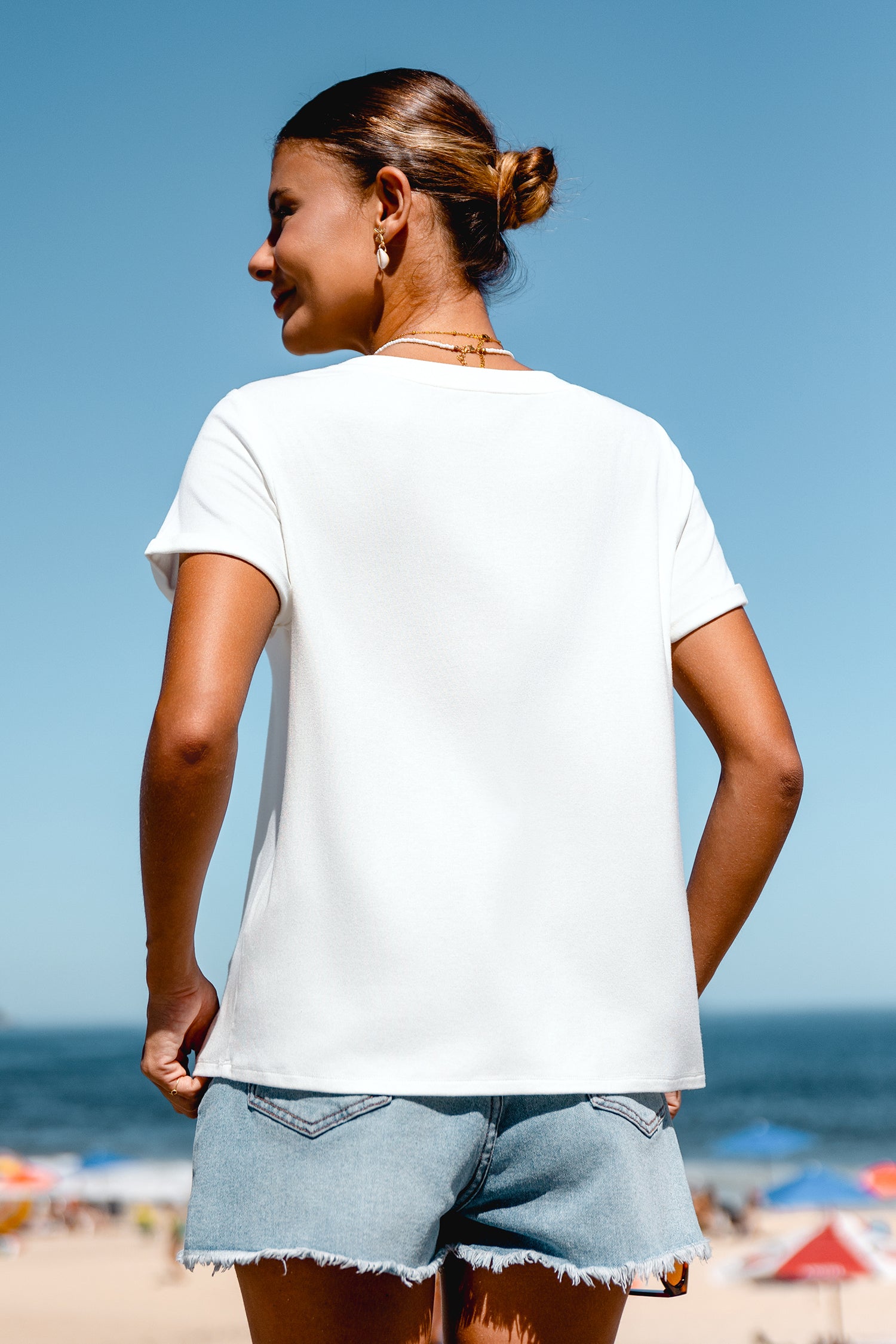 Weißes Kurzarmshirt mit Rundhals