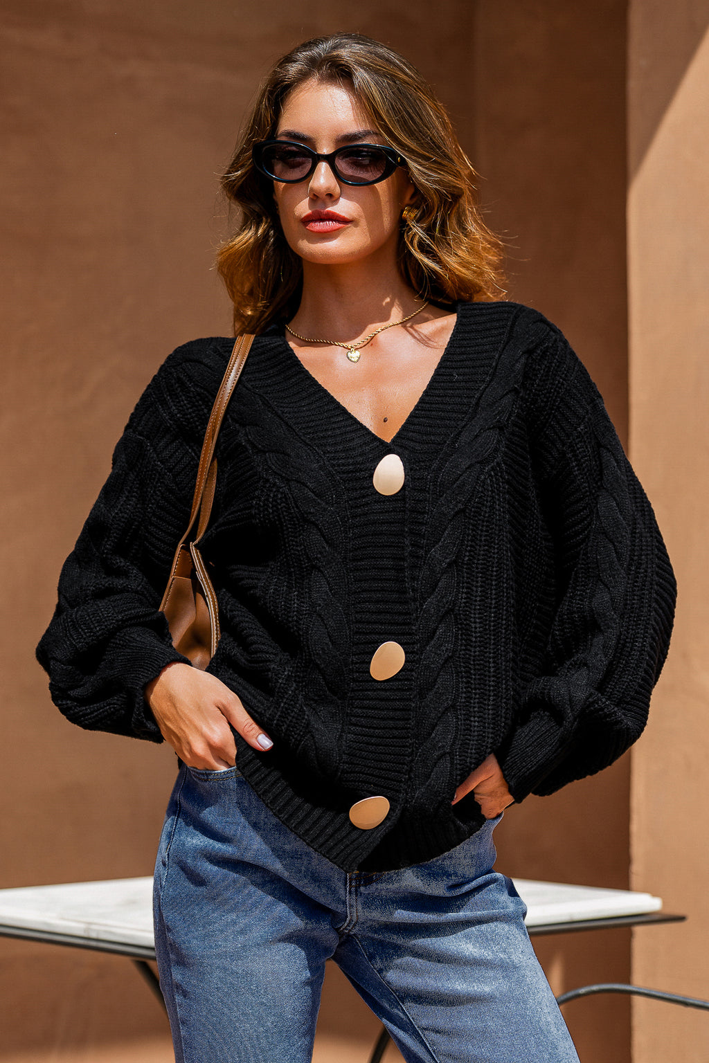 Schwarze V-Ausschnitt Strickjacke