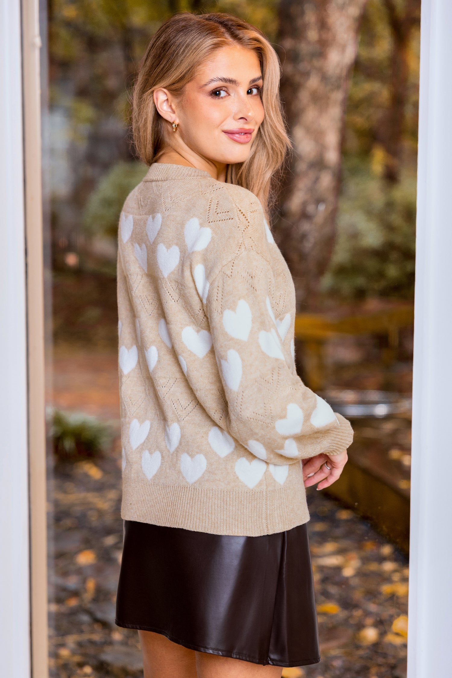 Rundhals Langärmeliger Pullover mit Herzmuster