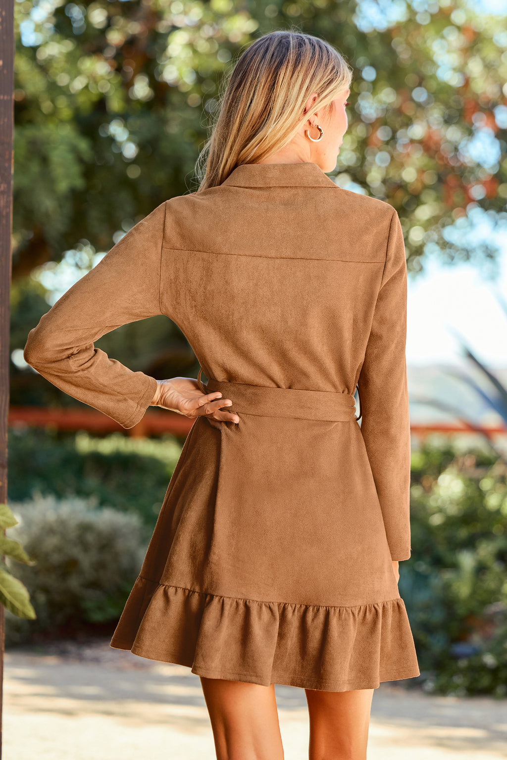 Latte-Braunes Langarm-Mini-Blusenkleid