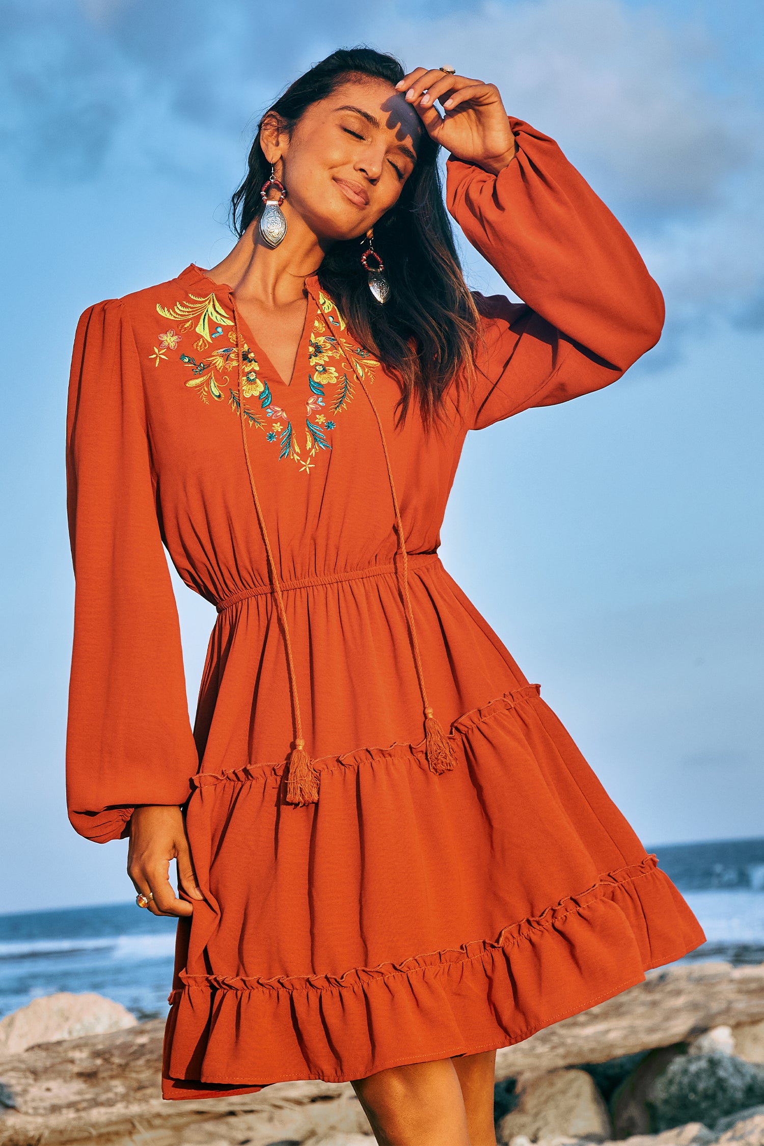 Oranges Lange Ärmel Gekerbter Ausschnitt Minikleid
