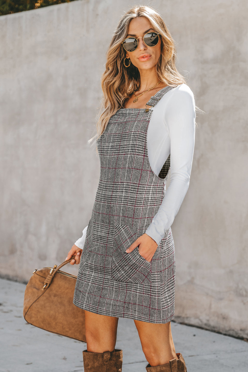 Kariertes Quadratischer Ausschnitt Ärmelloses Mini-Latzkleid