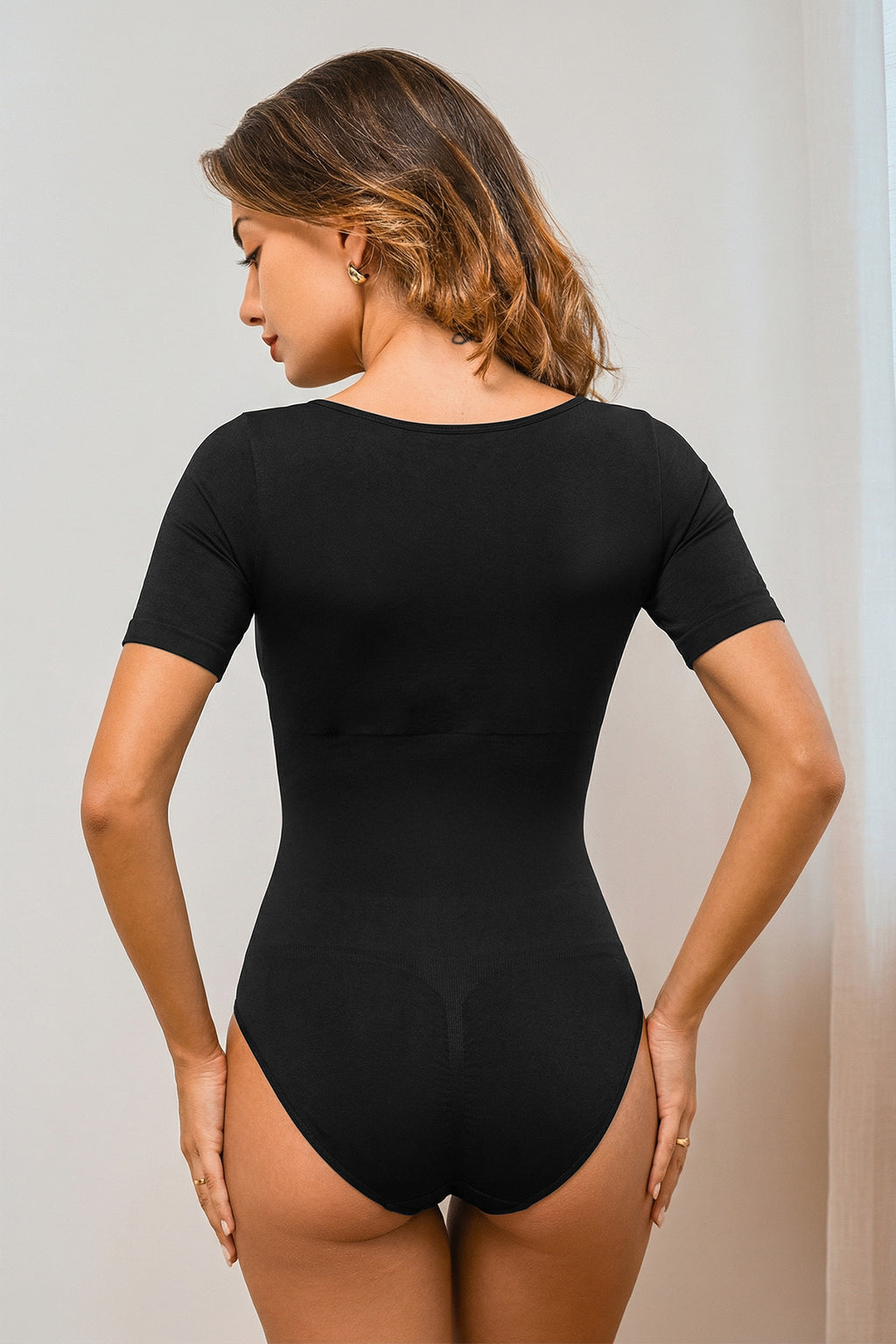Leichte Kompression Kurzarm-Shapewear Body in Schwarz
