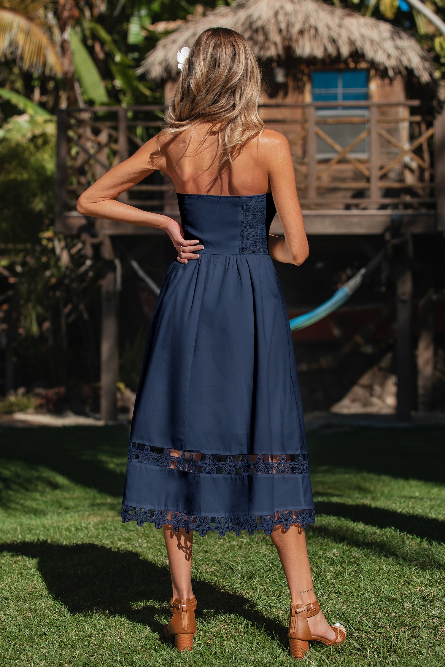 Marineblaues Midi-Bandeaukleid