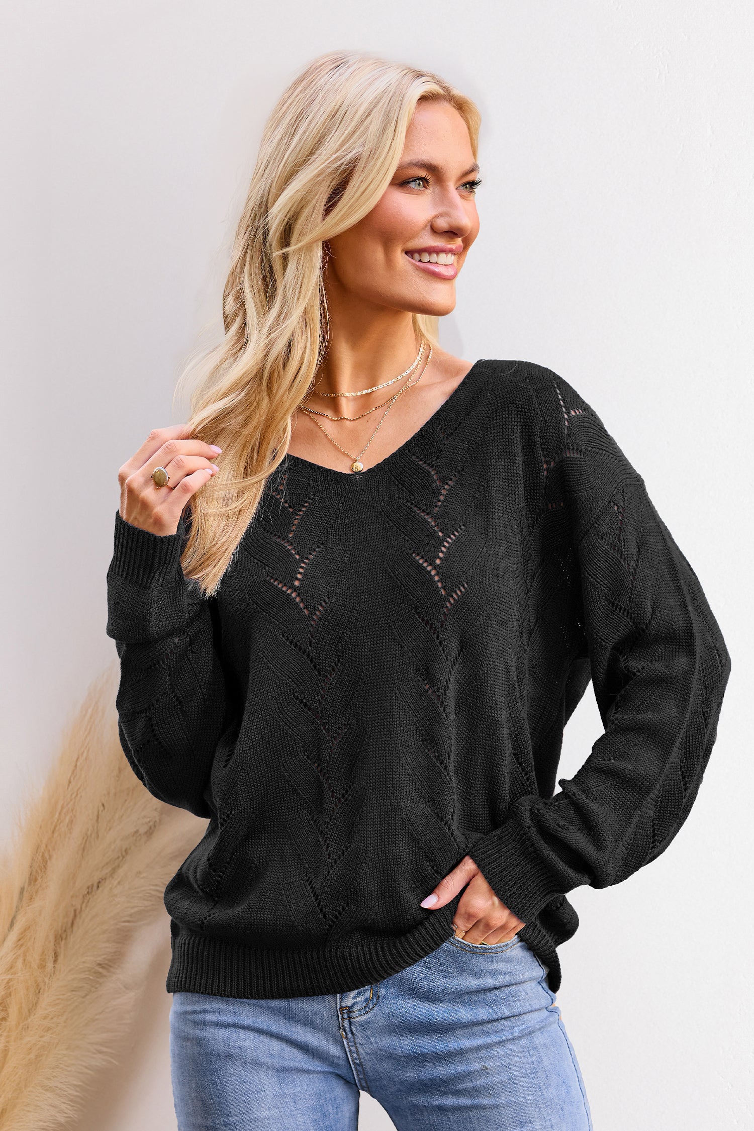 Schwarzer V-Ausschnitt Pullover