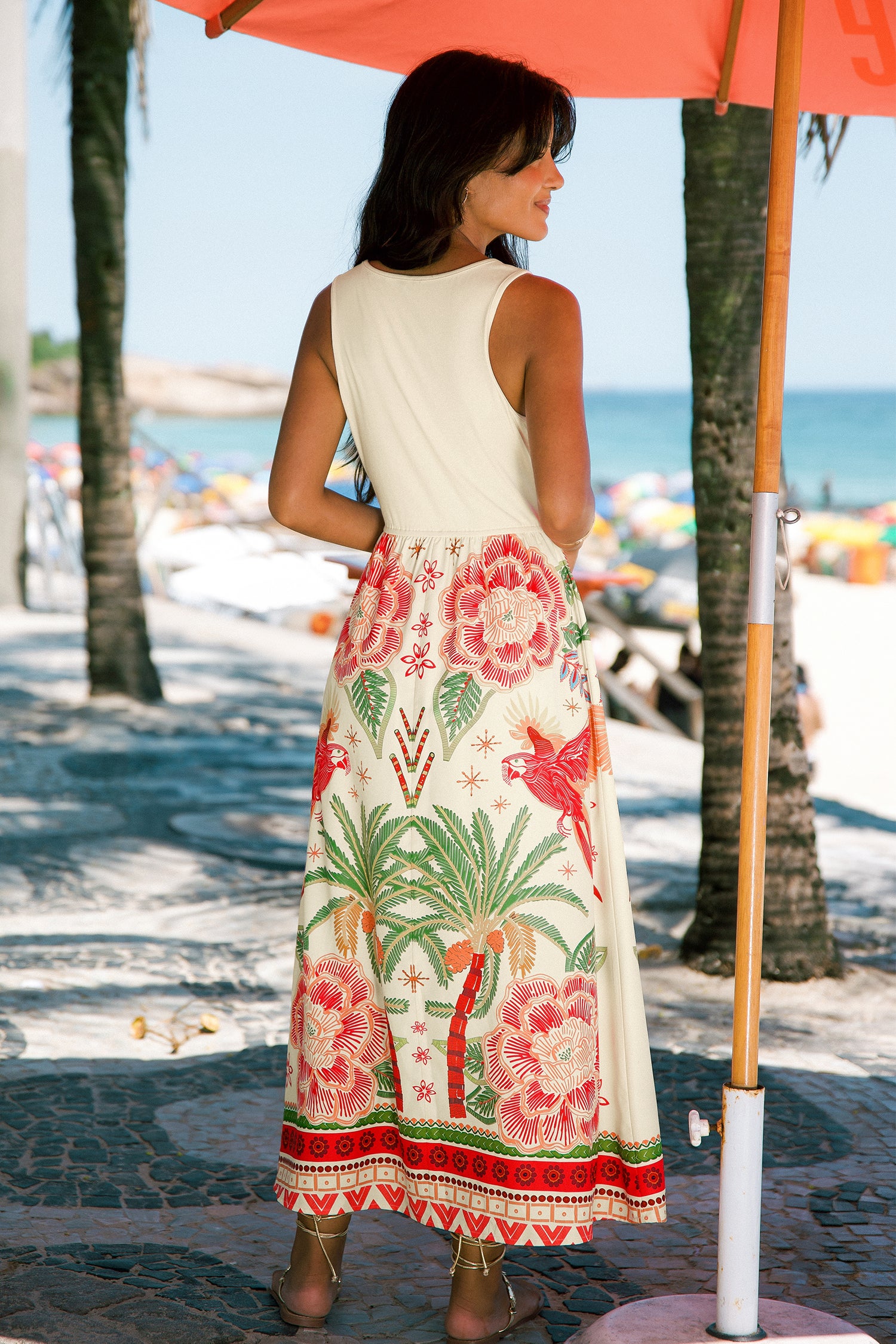 Tropisches Ärmelloses Maxi-Strandkleid