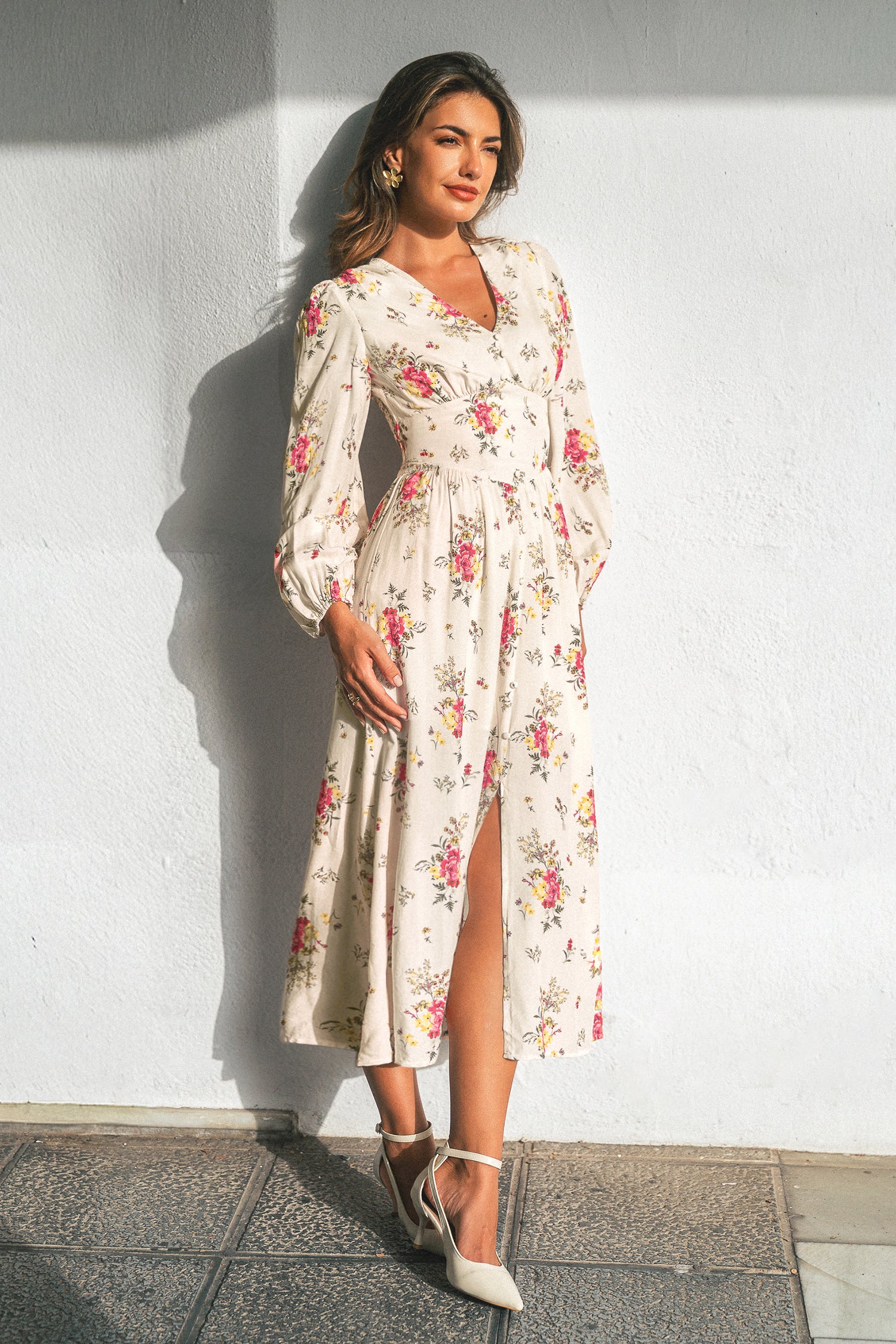 Beiges V-Ausschnitt Lange Ärmel Geblümtes Maxikleid