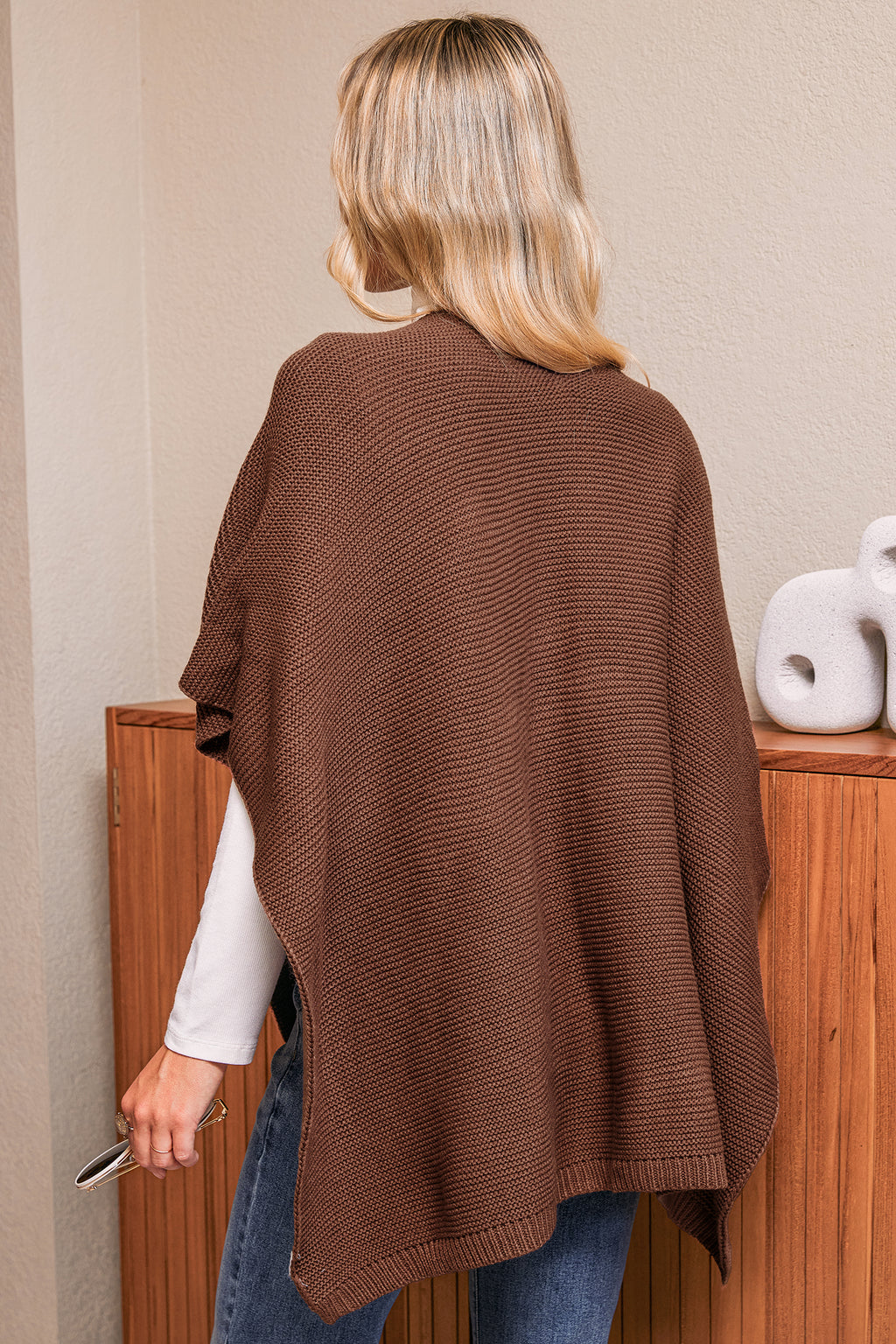 Braune Ärmellose V-Ausschnitt Strickjacke mit Taillengürtel