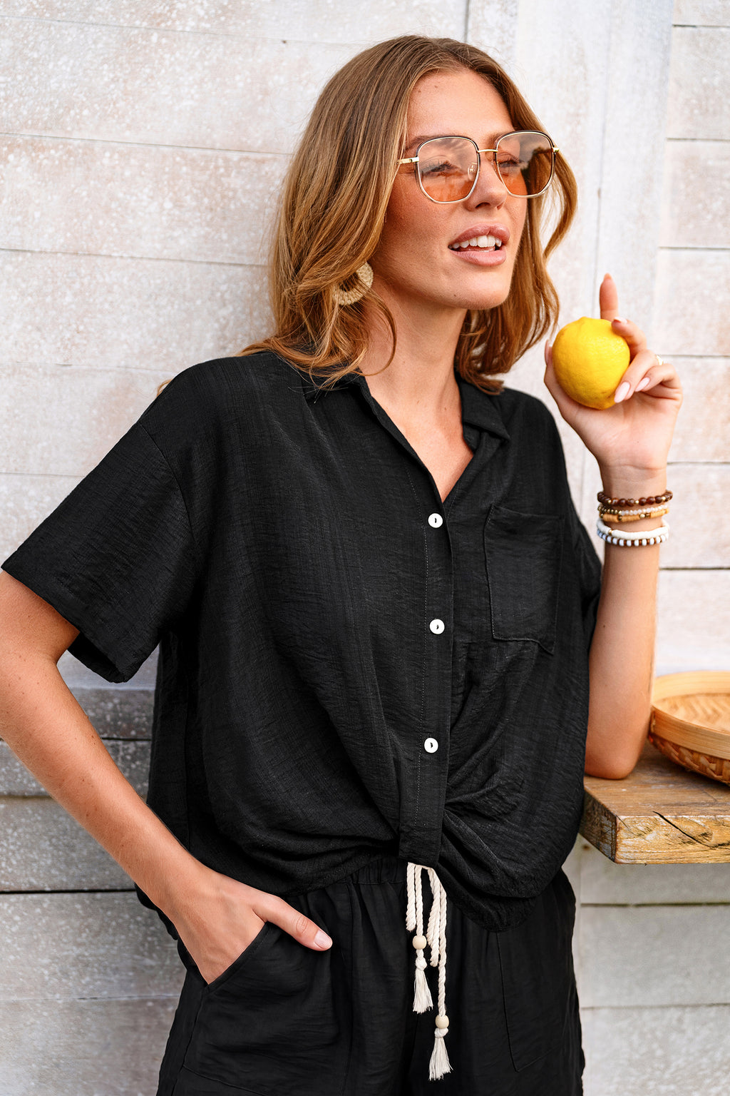 Schwarze Kurzarm Bluse