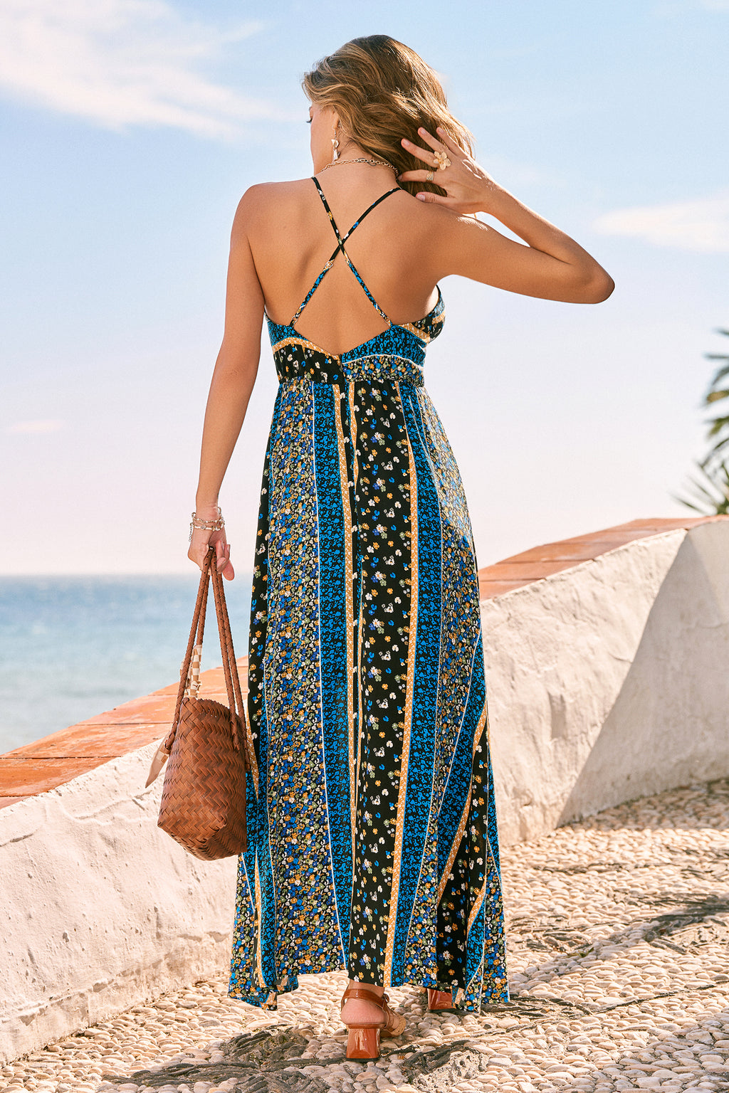 Schwarzes Geblümtes Ärmelloses Tiefer Ausschnitt Maxi-Strandkleid