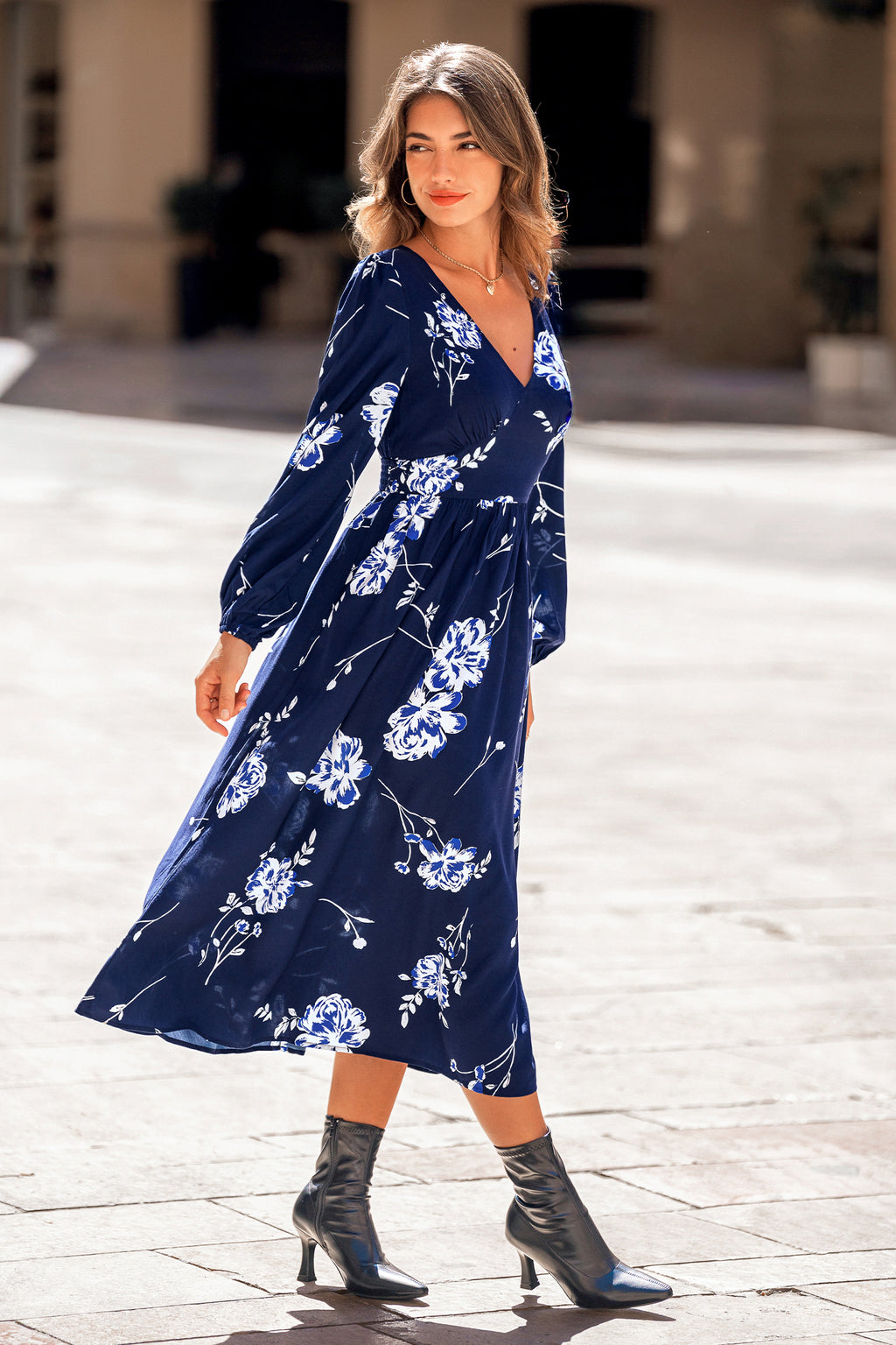 Blaues Geblümtes V-Ausschnitt Lange Ärmel Midkleid