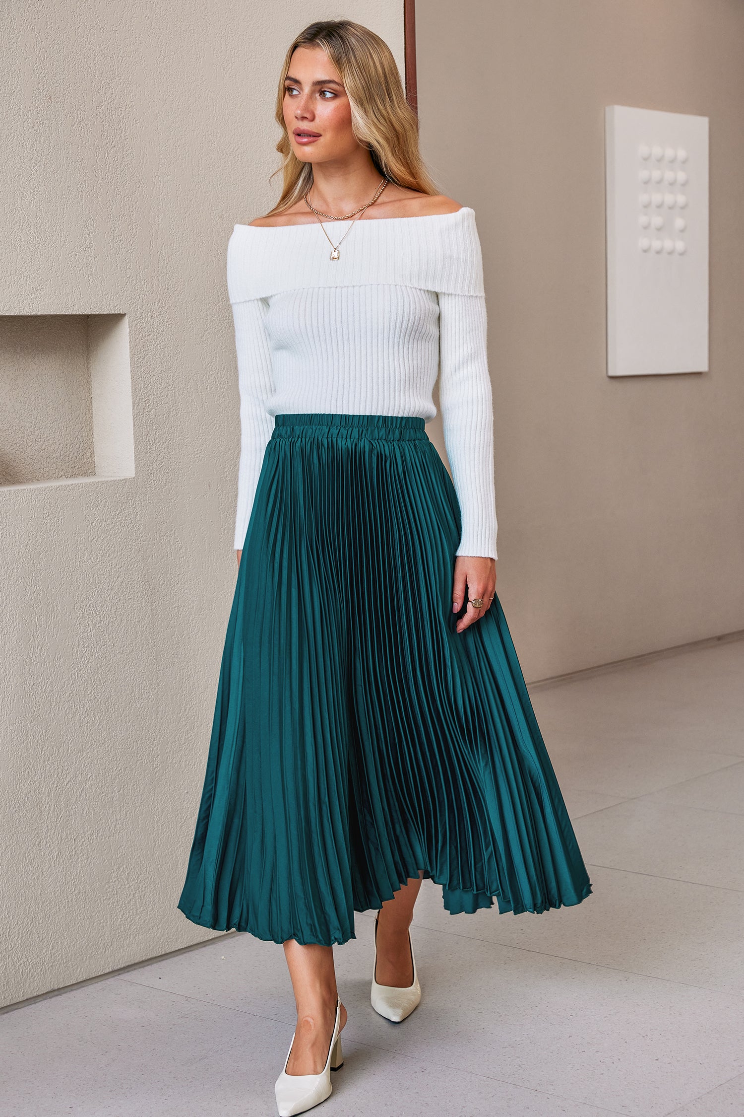 Grünes Plissiertes Midikleid