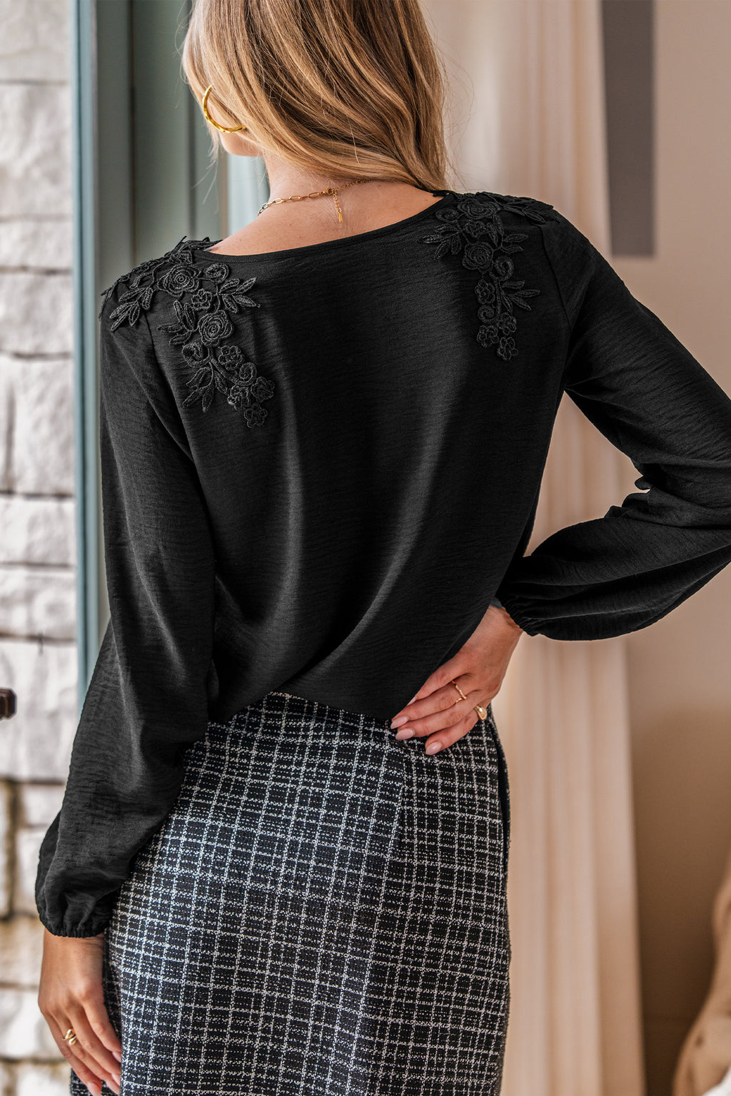 Schwarzes Lange Ärmel V-Ausschnitt Top