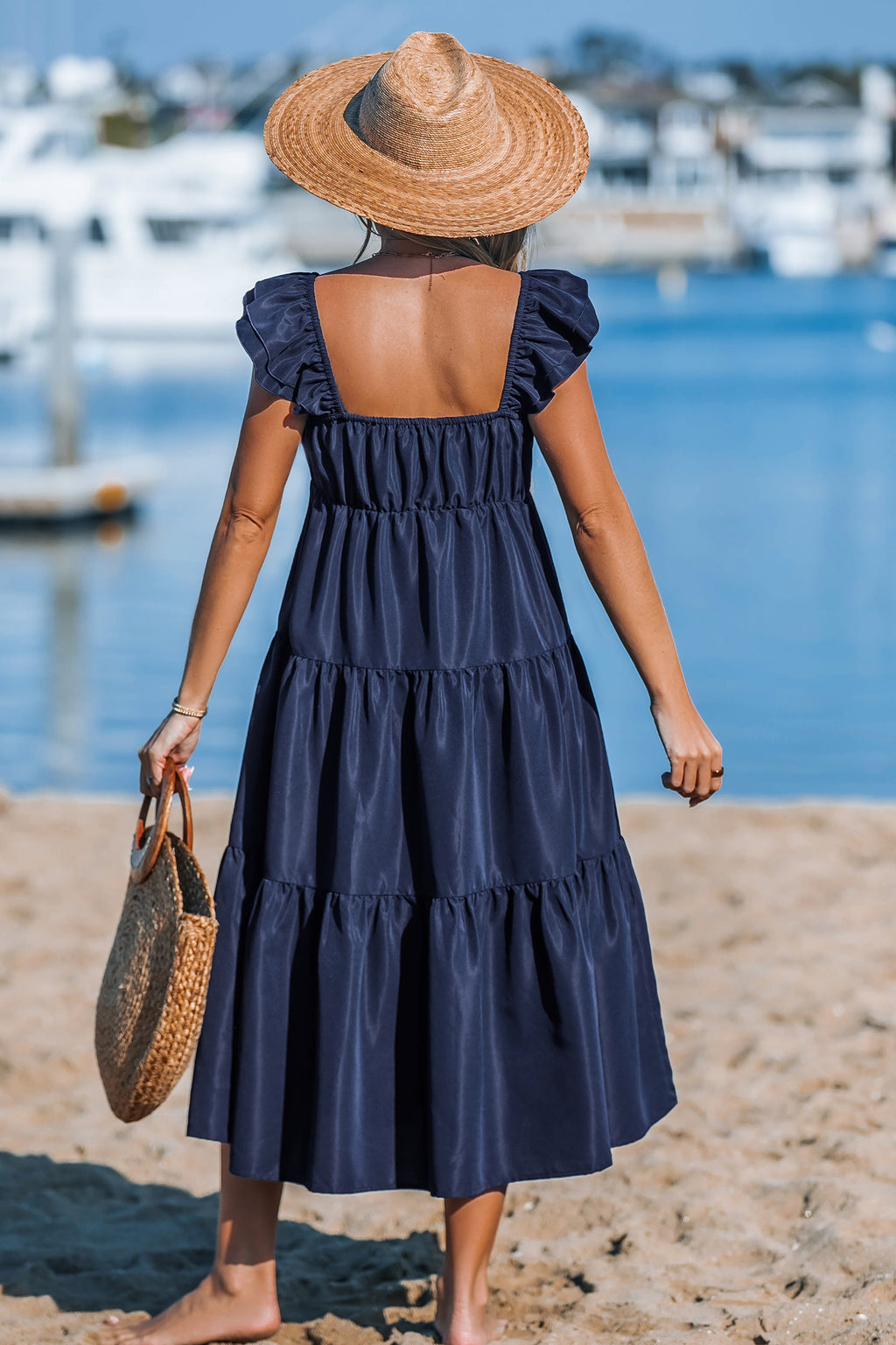 Marineblaues Midikleid mit herzförmigem Ausschnitt