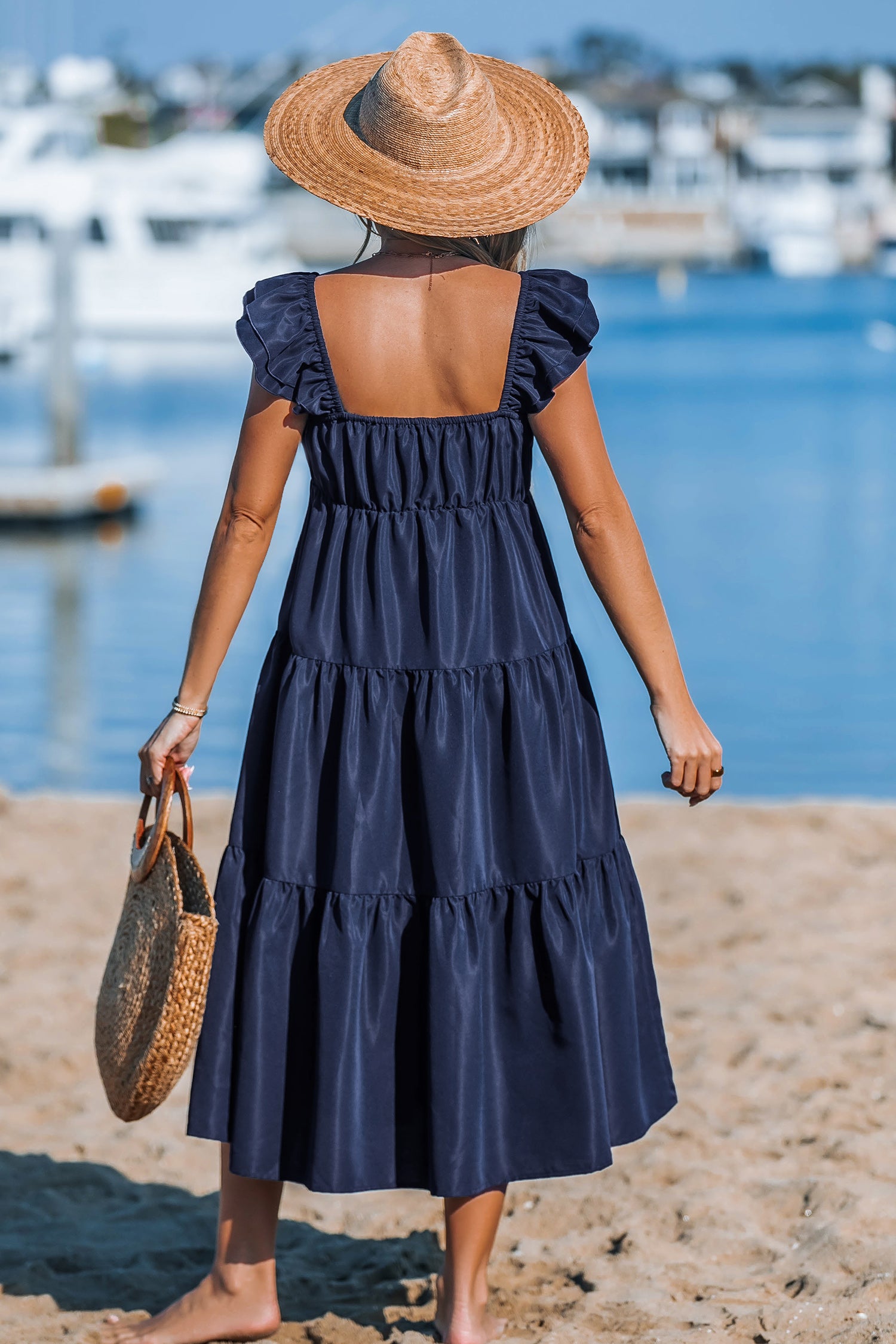 Marineblaues Midikleid mit herzförmigem Ausschnitt