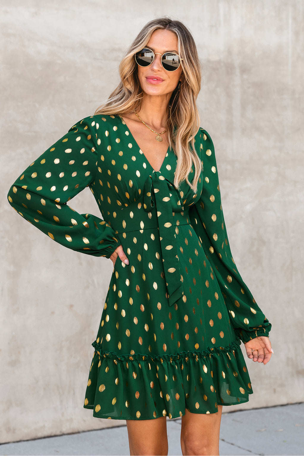 Grünes Polka Dot V-Ausschnitt Lange Ärmel Minikleid