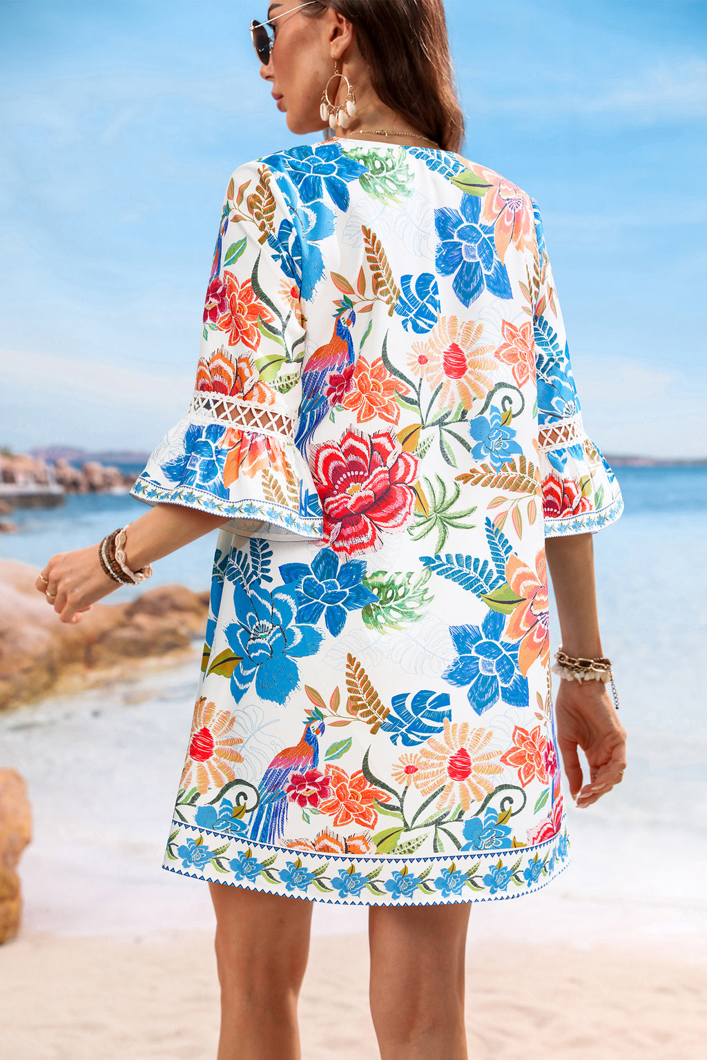 Blaues Halbarm Mini-Strandkleid mit Blumenmuster
