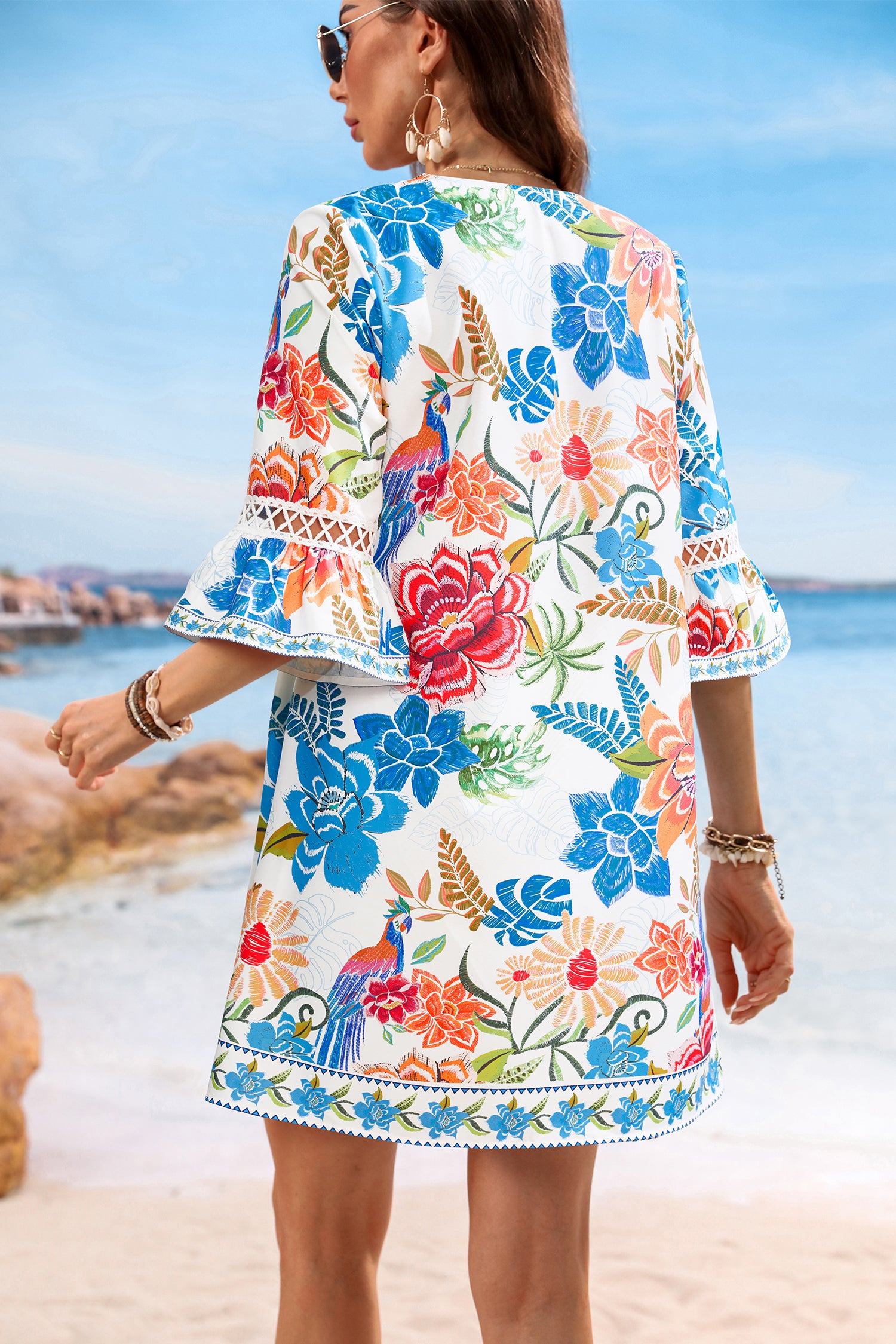 Blaues Halbarm Mini-Strandkleid mit Blumenmuster