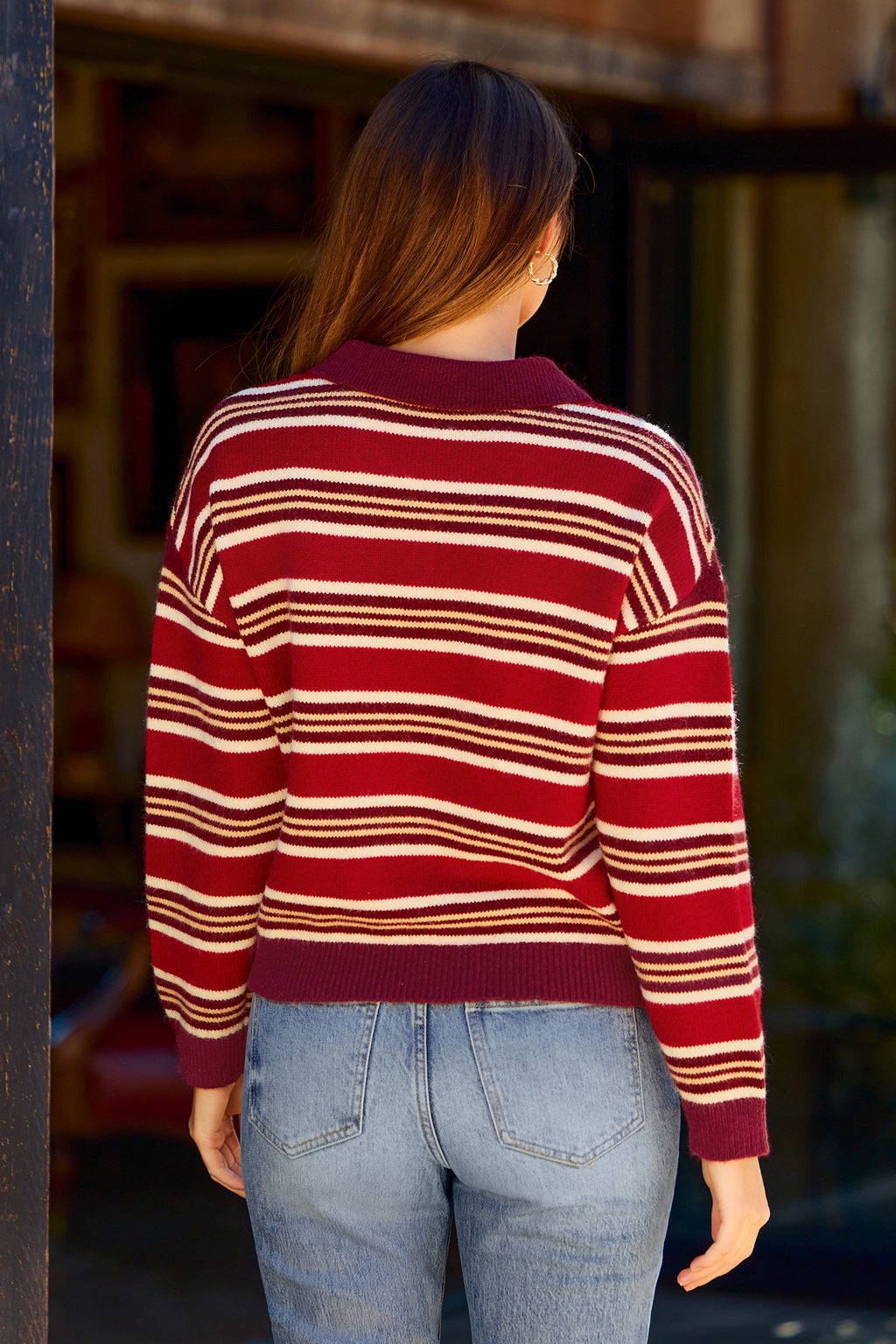 Rot Gestreifter Pullover mit Kragen