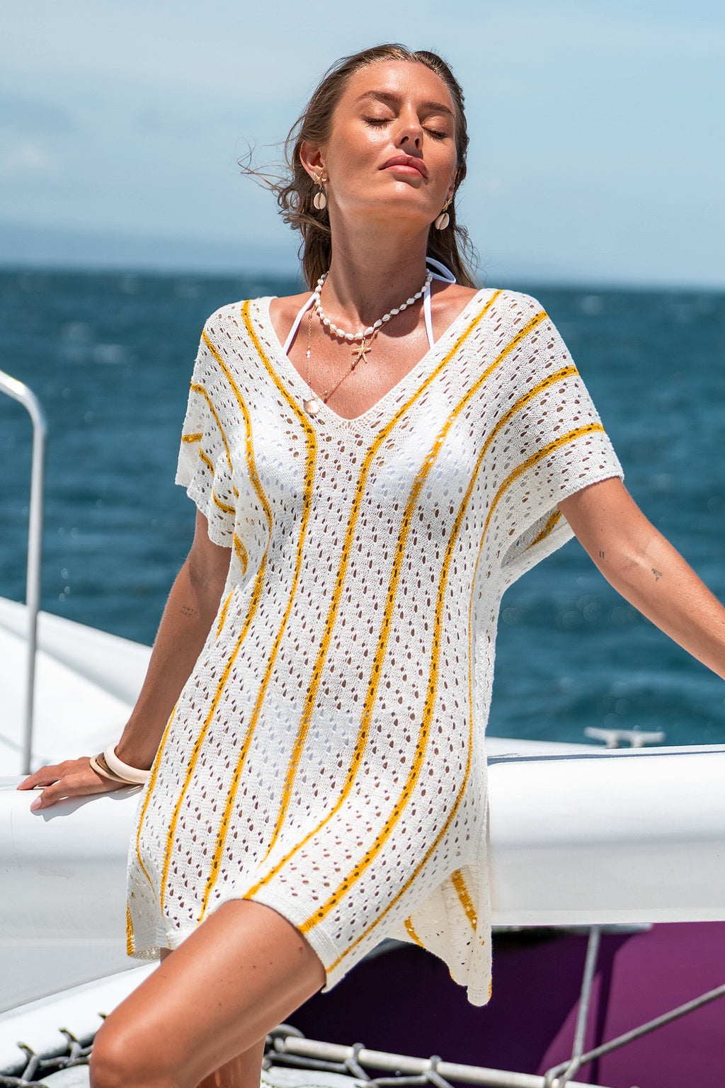 Weiß Gestreiftes Mini-Strick-Strandkleid