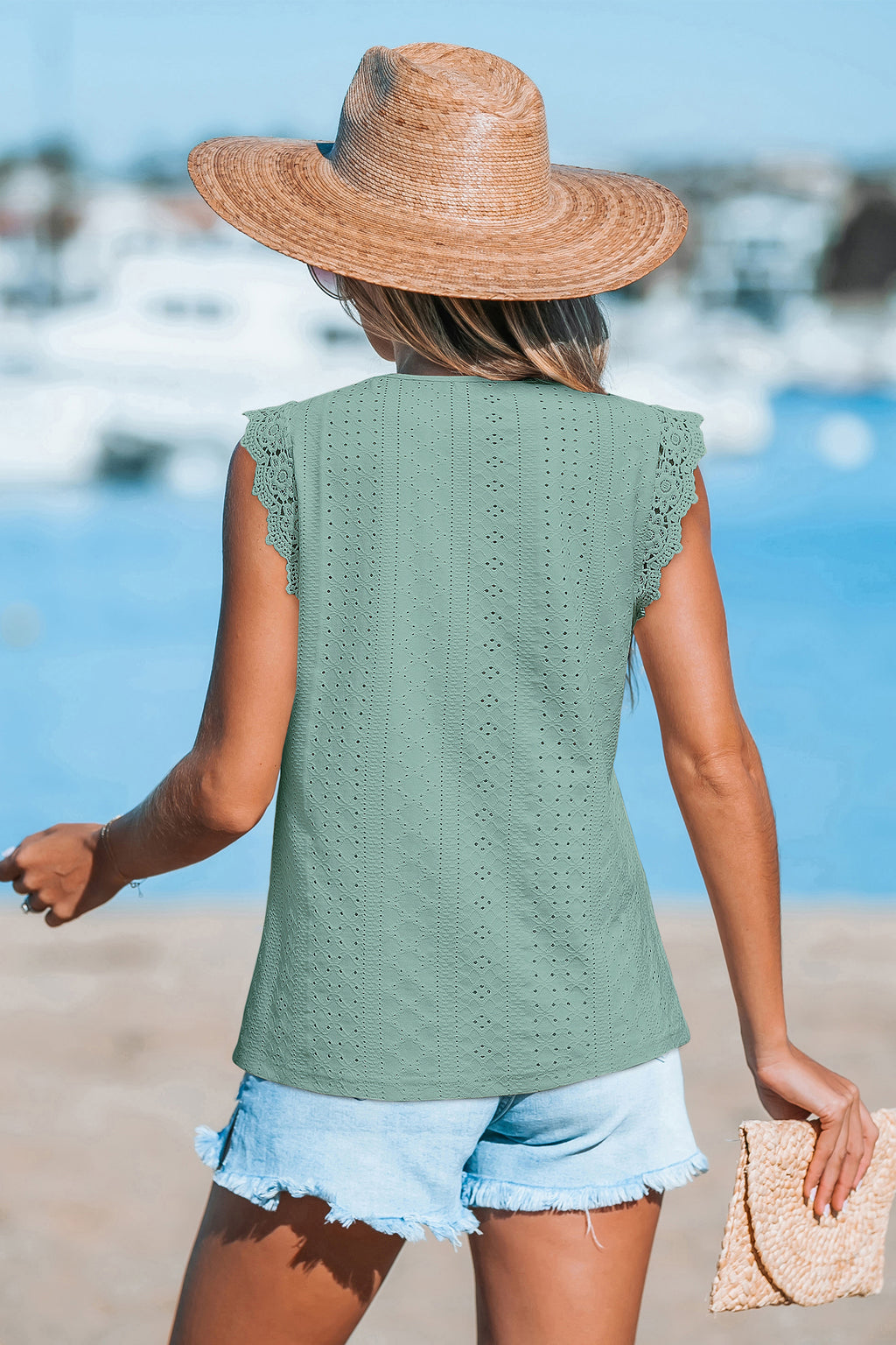 Grünes Ärmelloses T-Shirt mit Rüschenbesatz
