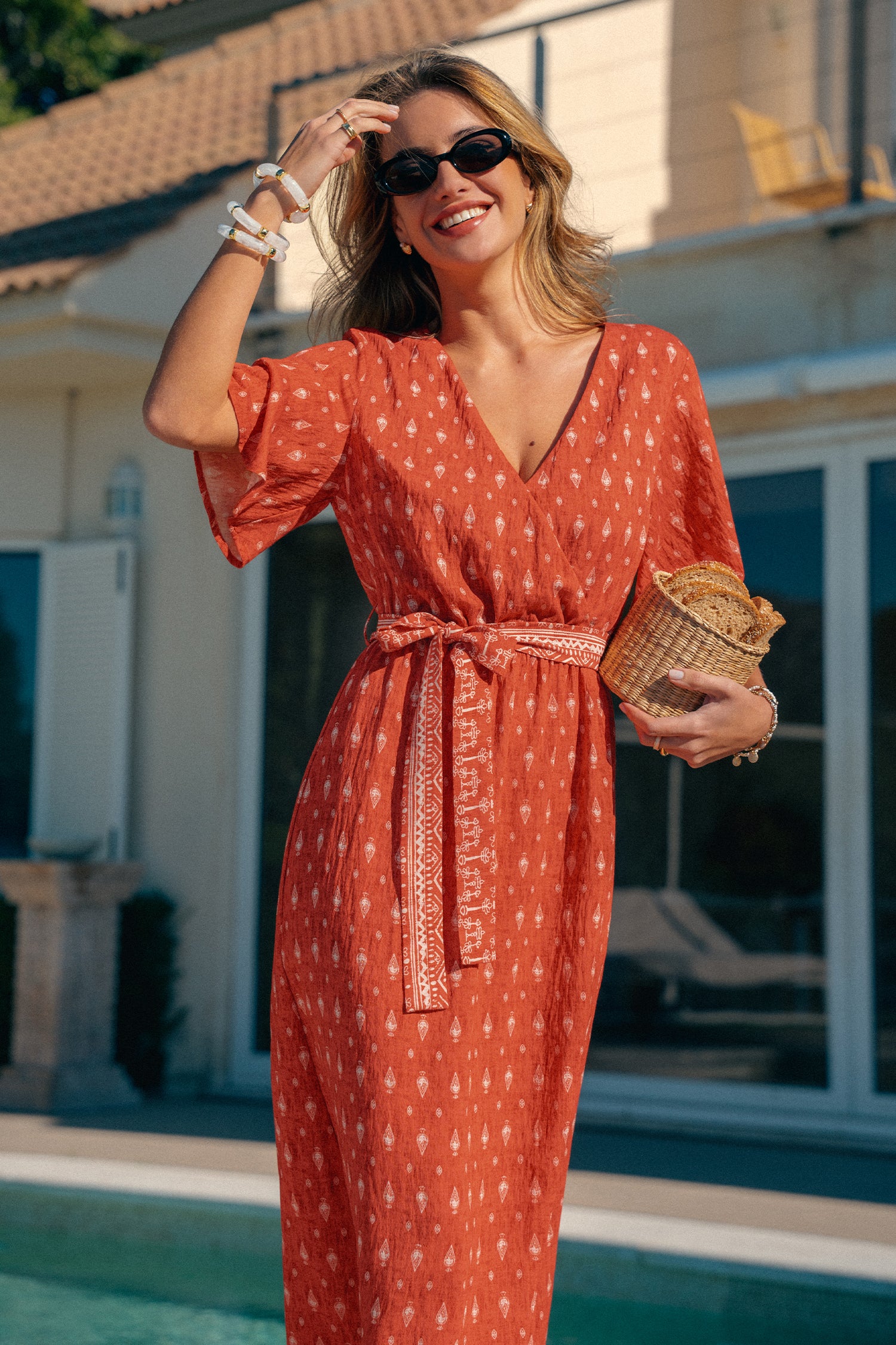 Orange Kurzarm Maxikleid mit Taillenband in Wickeloptik