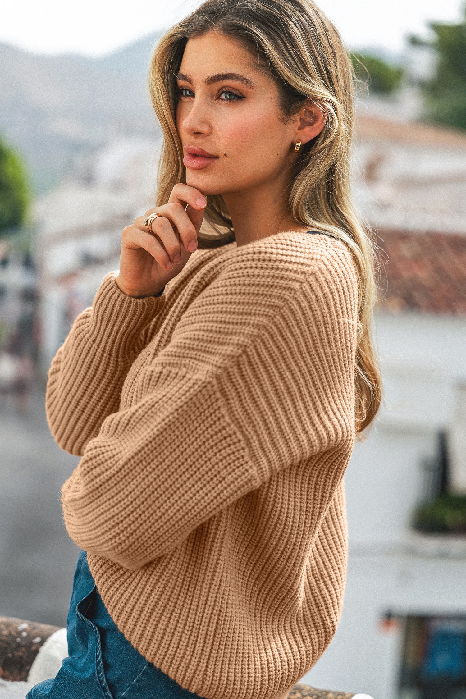 Braune V-Ausschnitt Strickjacke mit Knopfleiste