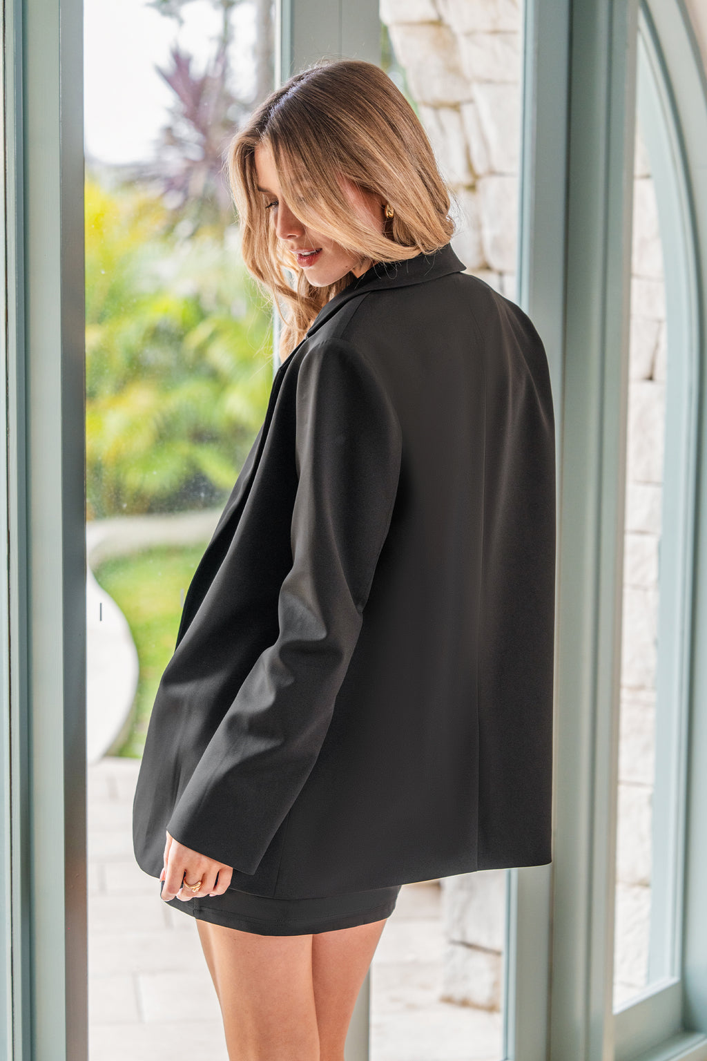 Schwarzer Blazer