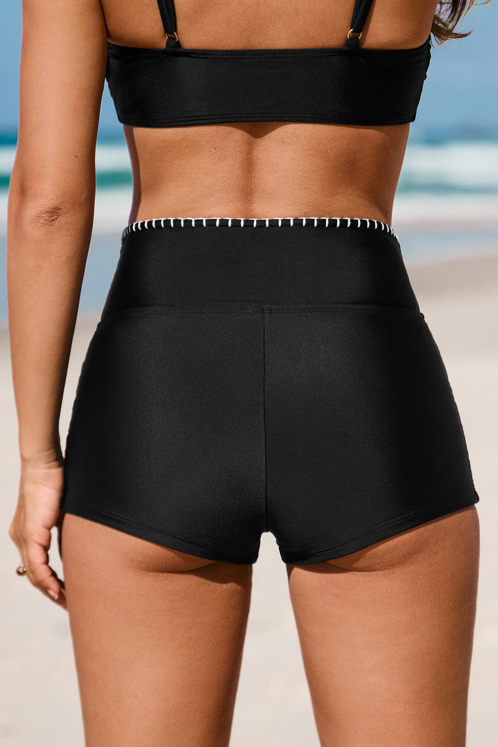 High-Waist Badehose in Schwarz